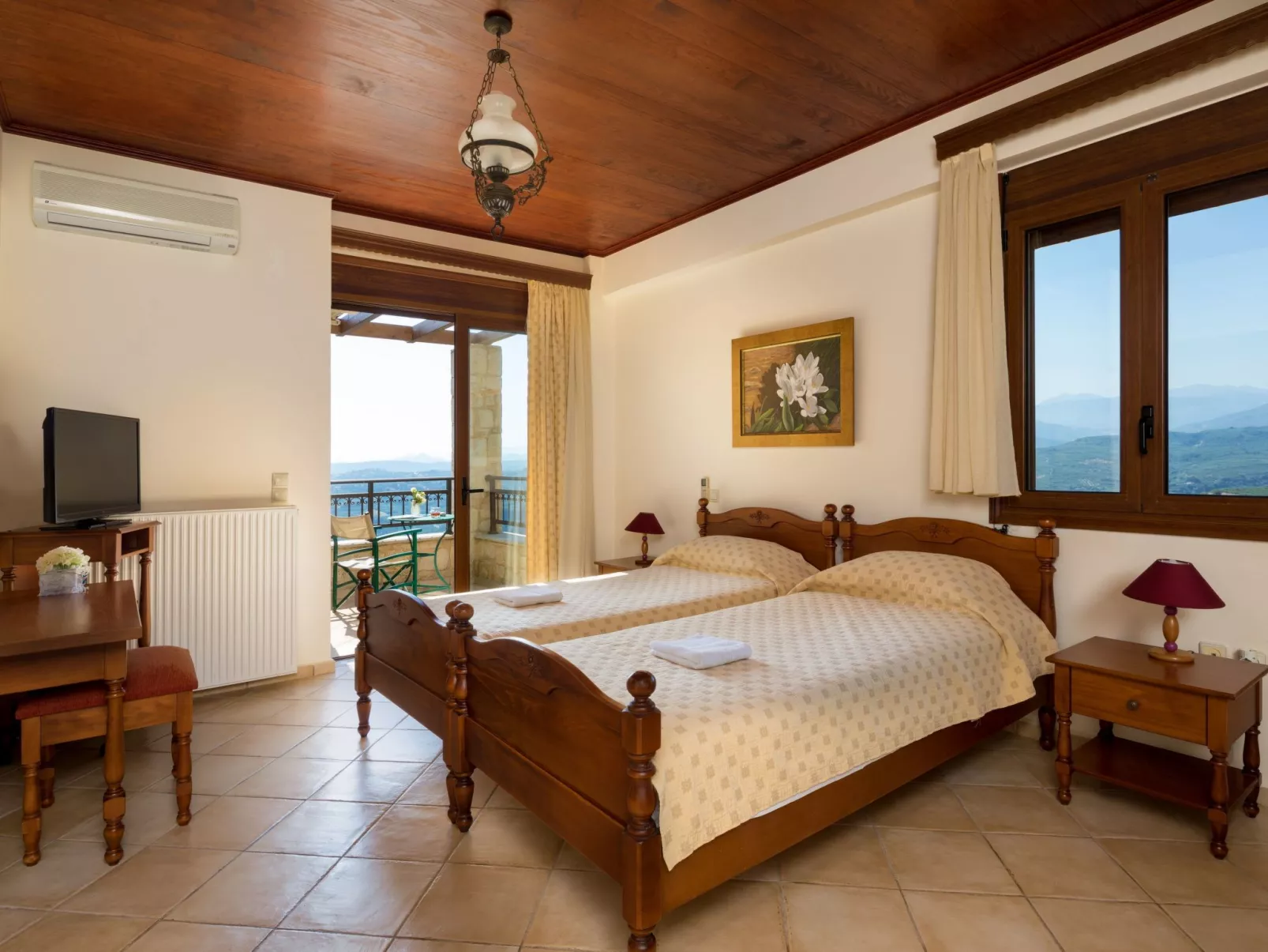 Familienvilla mit Pool, Billard und Grillplatz - Binnen