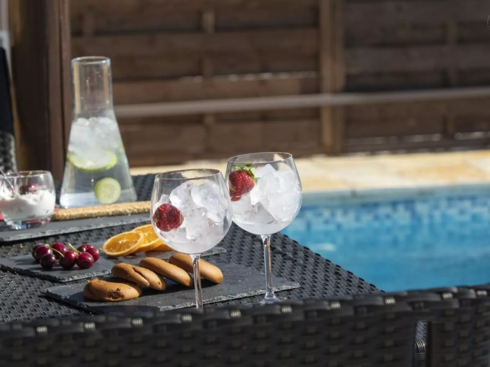 In Apollonii mit privatem Pool und spektakulärer Aussicht - Buiten