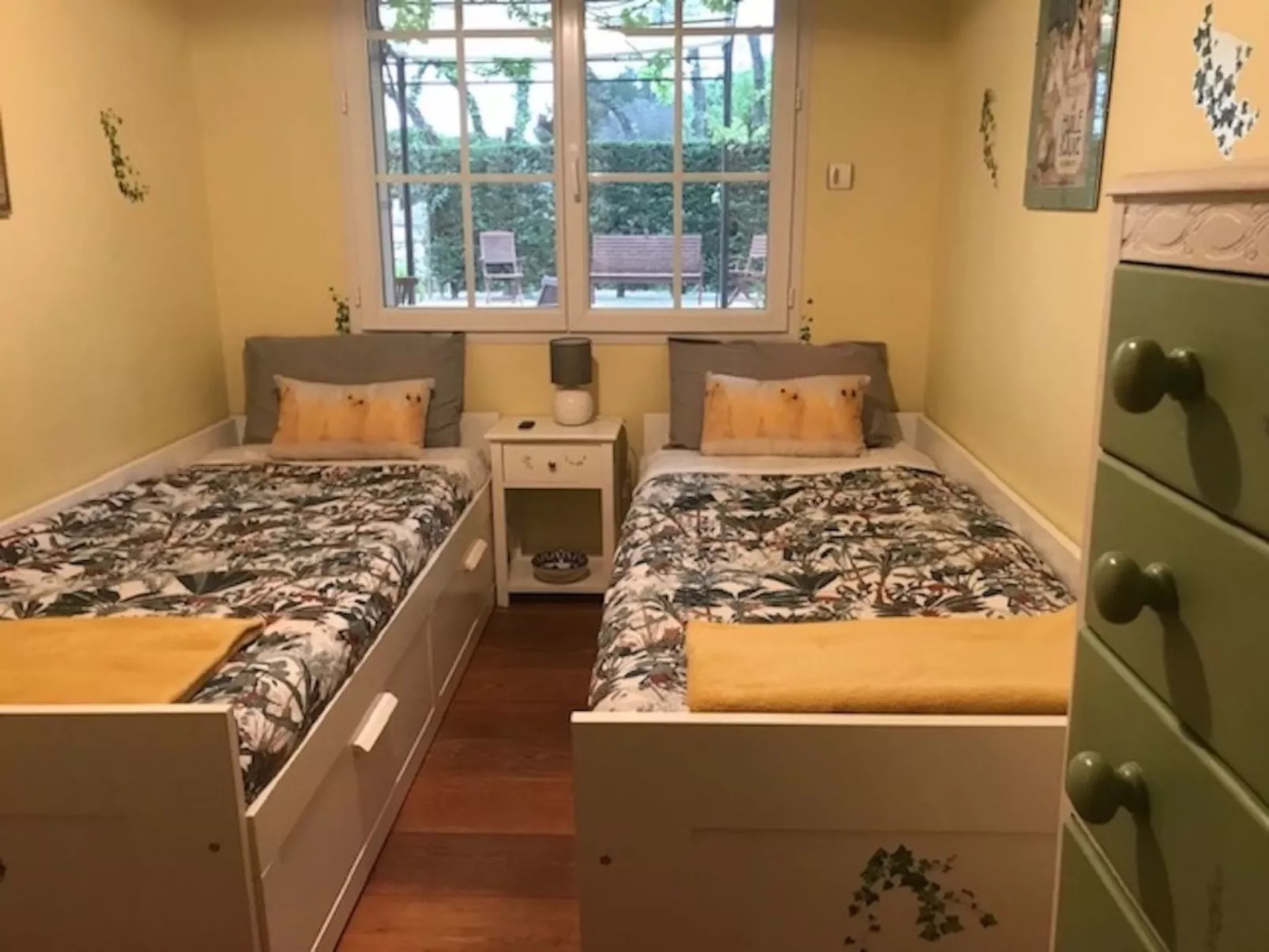 La Soleillade apt mit exklusiver Nutzung des großen Pools - Binnen