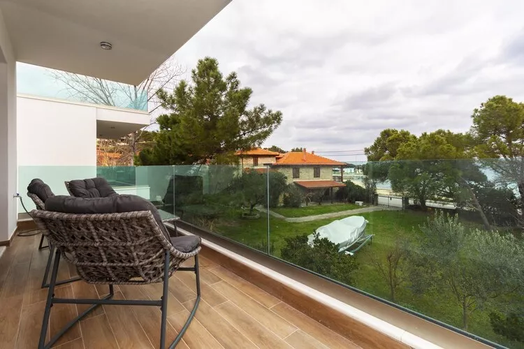 Acrotel Porto Brava Luxury Villas Ormos Panagias 4 bedroom villa 2 - 8 pax - Terras