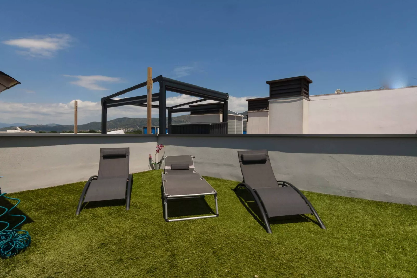 1235 BLAUMARINA con piscina - Terrasbalkon