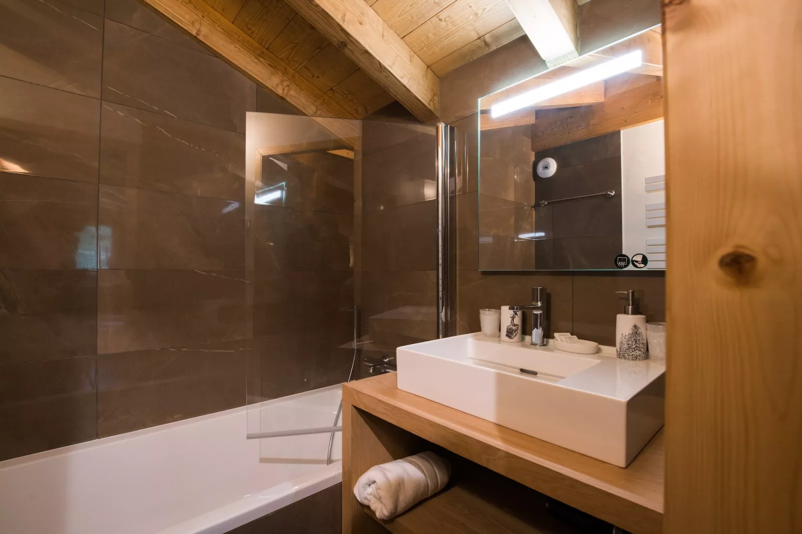 Les Portes de Megève 14 - Badkamer