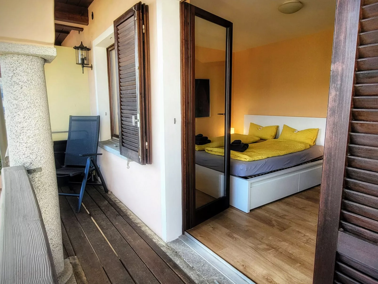 Mit Bergblick - Binnen