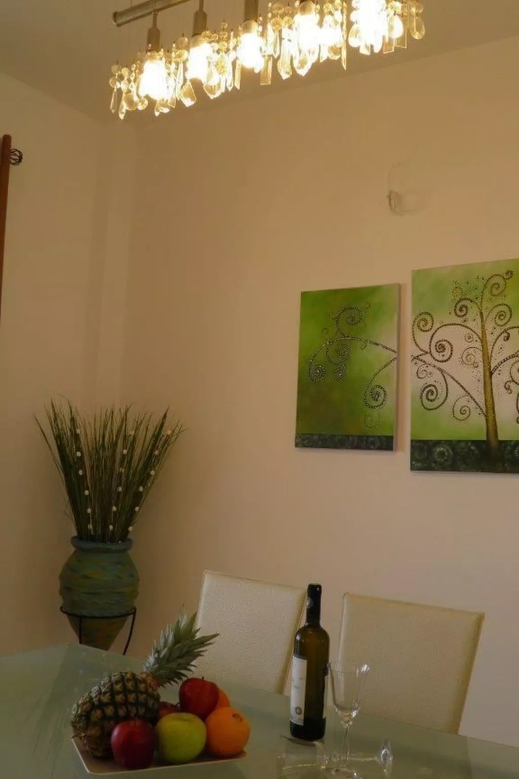 Sehr geräumiges Apartment mit eigenem Pool und Whirlpool - Binnen