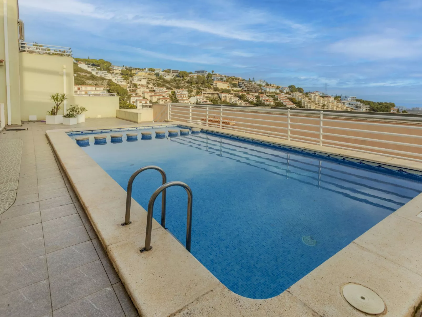 Montemar II - Buiten