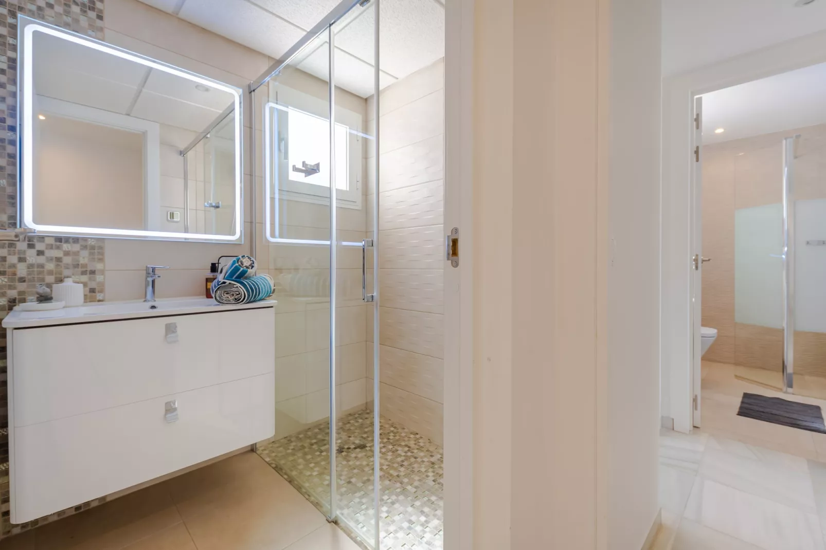 Penthouse in City Centre Marbella with Jacuzzi* - Badkamer