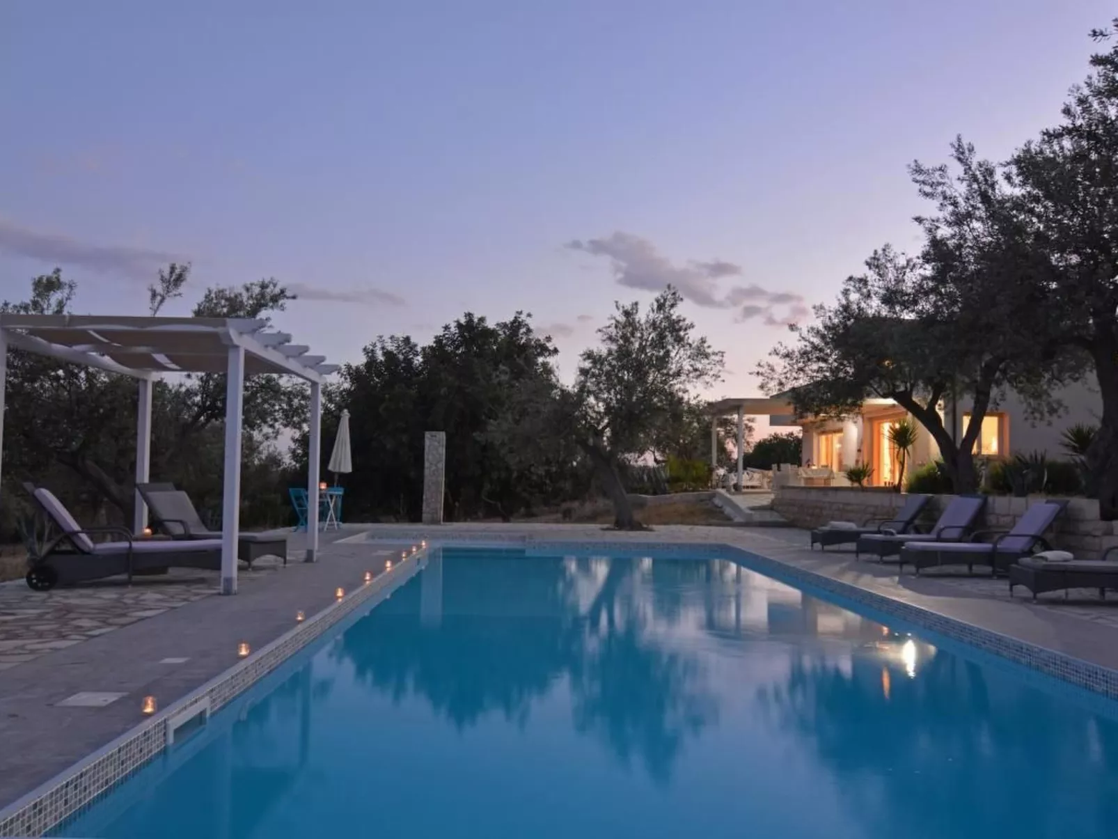 Moderne Ferienvilla bei Noto mit Meerblick und privatem Pool - Buiten