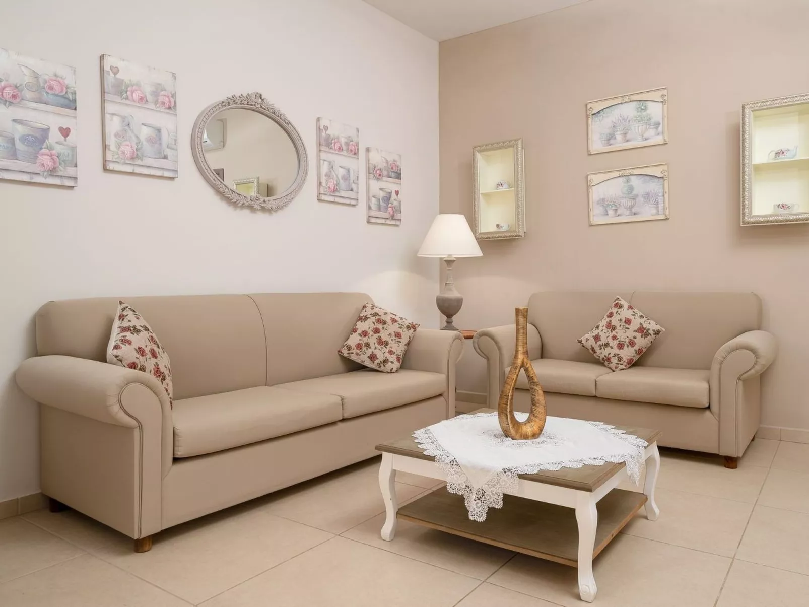 Orelia Cretan - Binnen