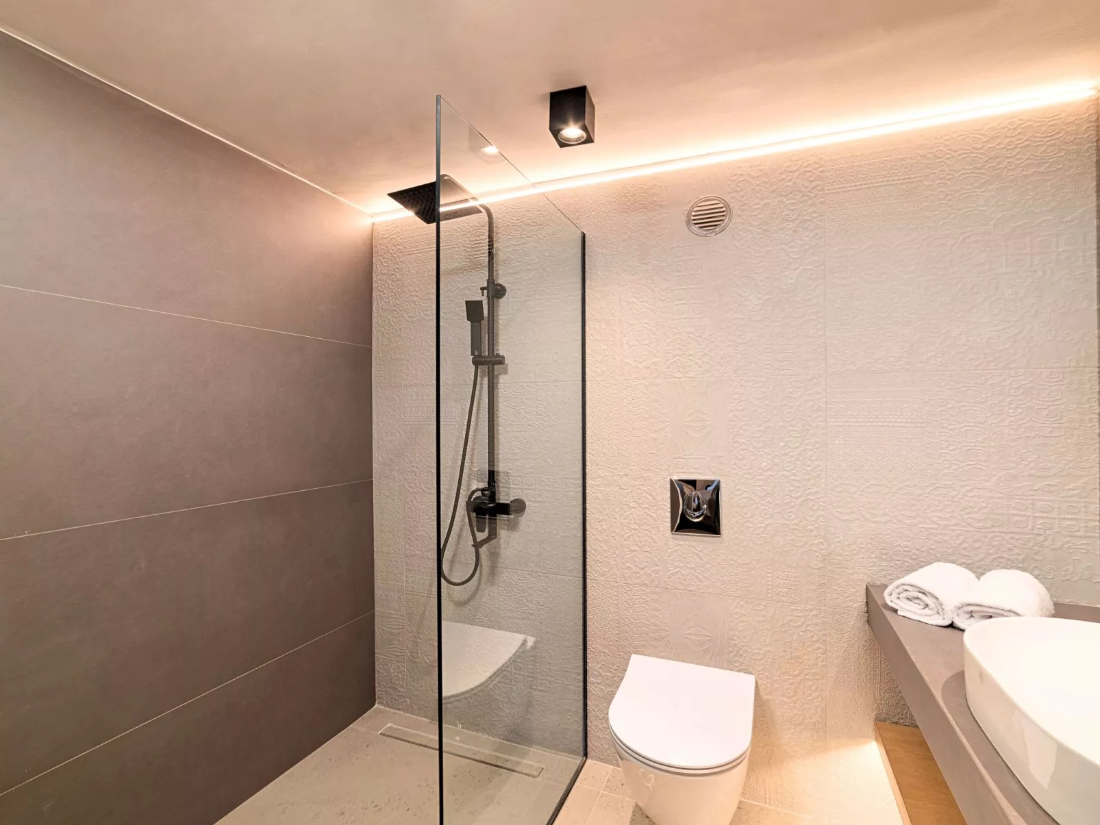 Für 12 Personen in Sisi, Kreta (Ost-Kreta) - Binnen