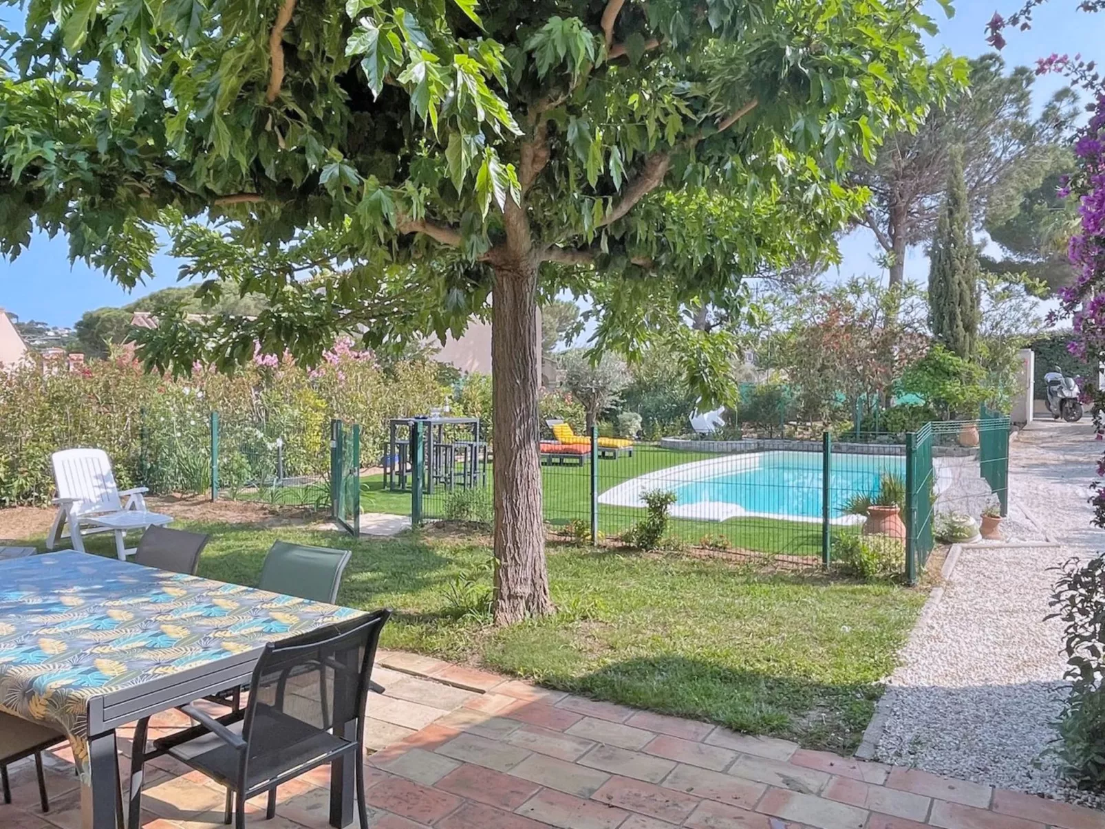 Mazets du soleil 6 Pers - Privates Schwimmbad - WiFi - Buiten