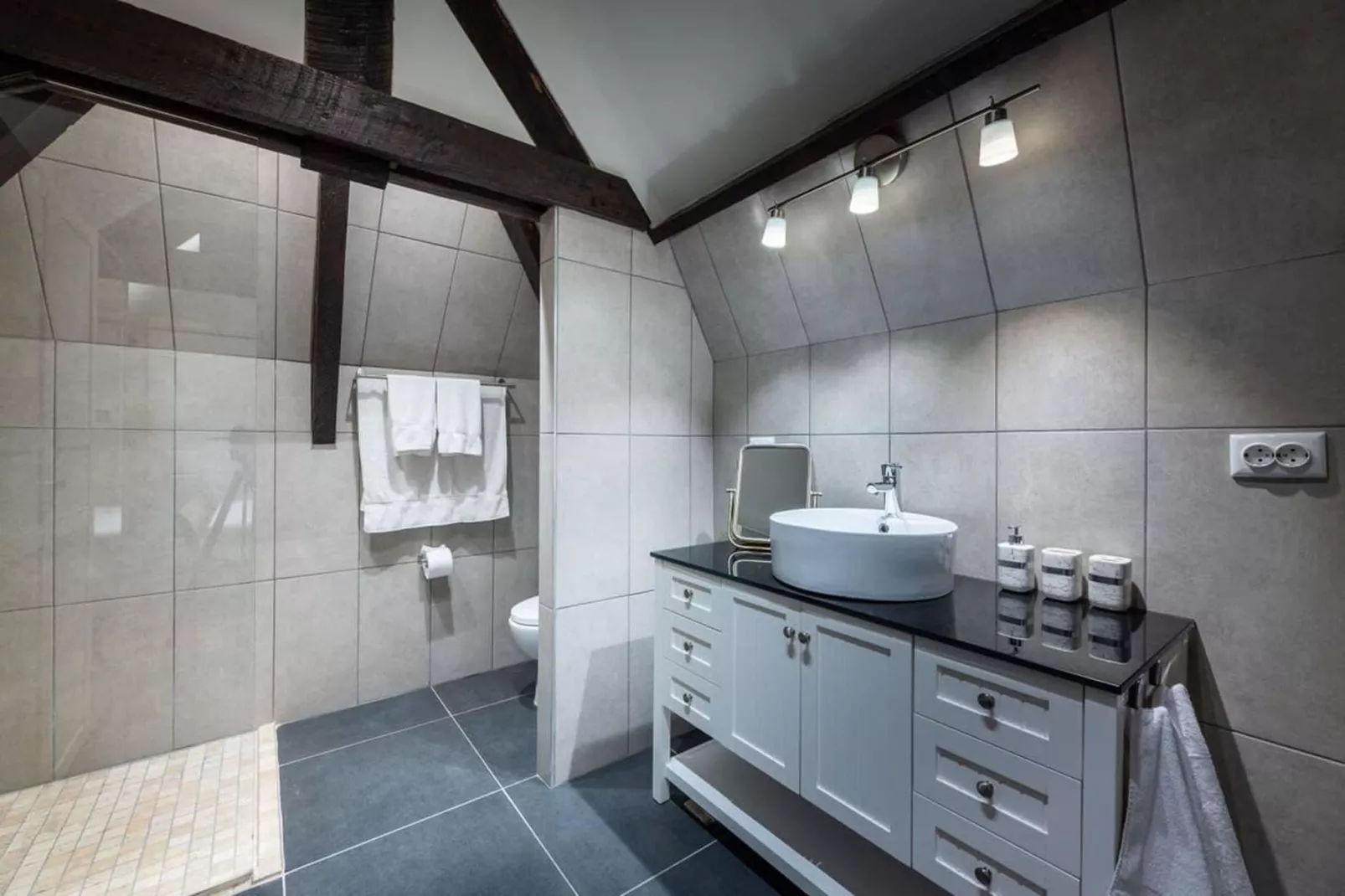 Plaza JoJo C - Badkamer