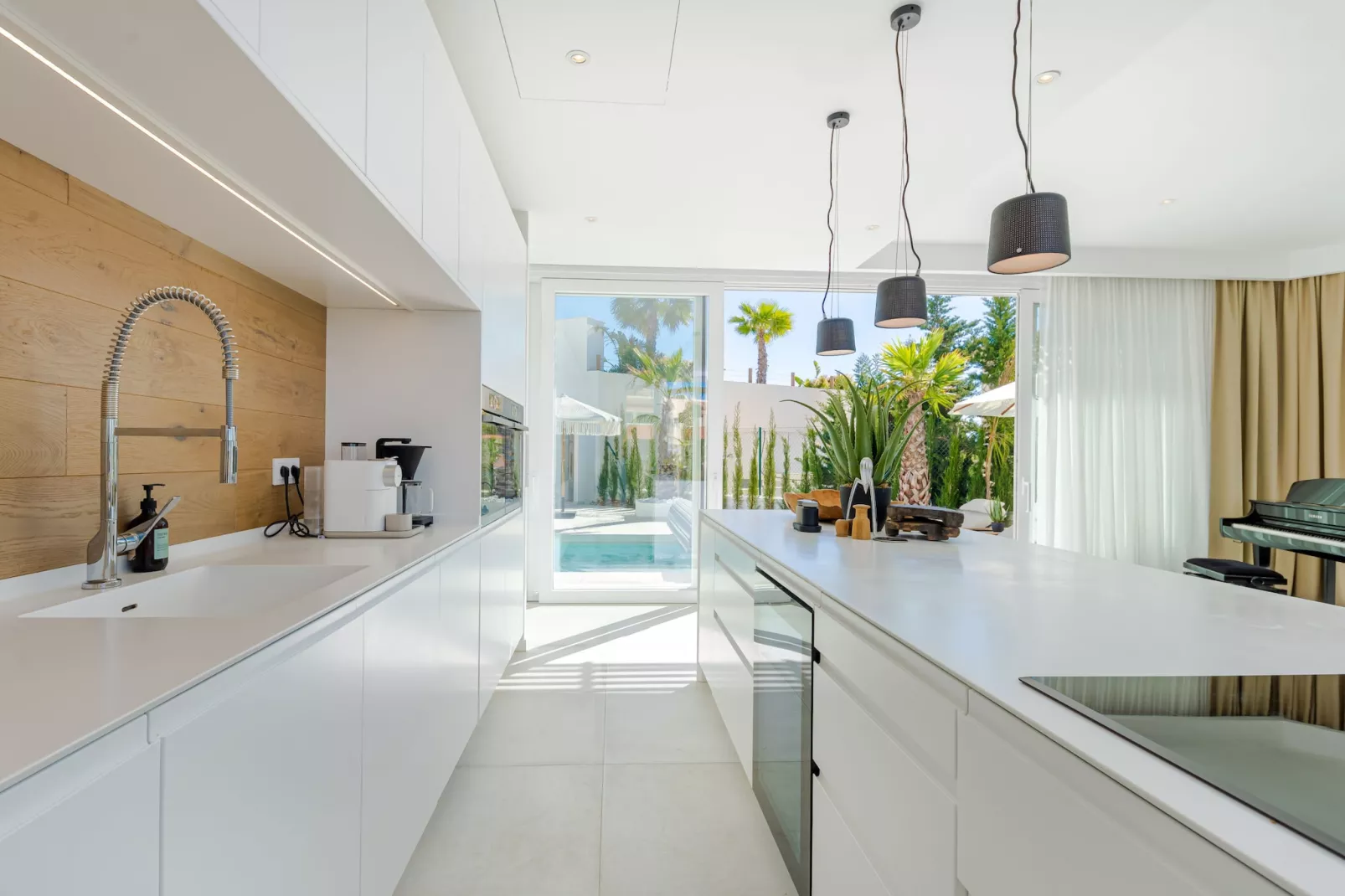 Unique & Luxurious Villa with Heated Pool! - Keuken