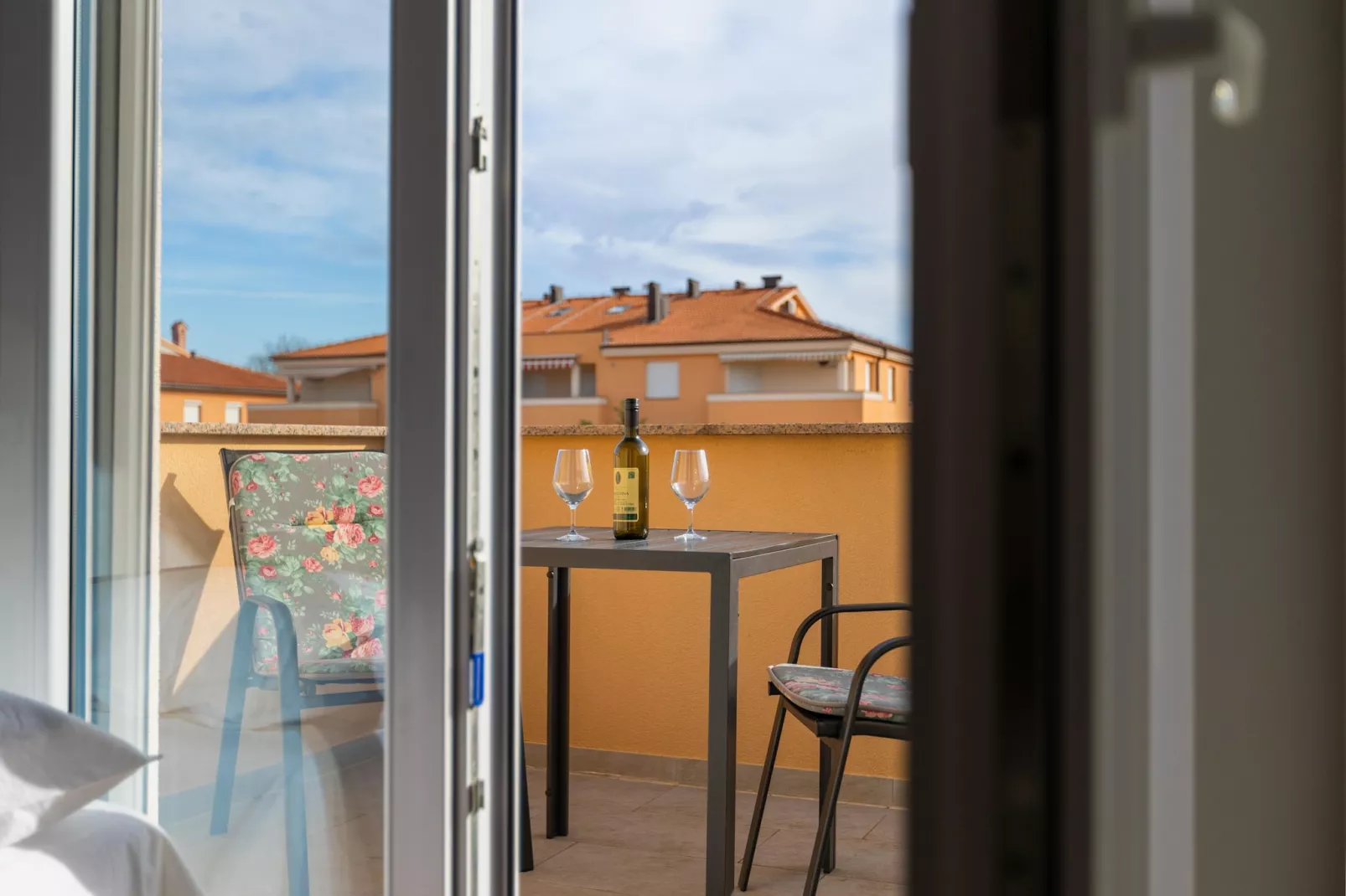 House Vella - Uitzicht zomer