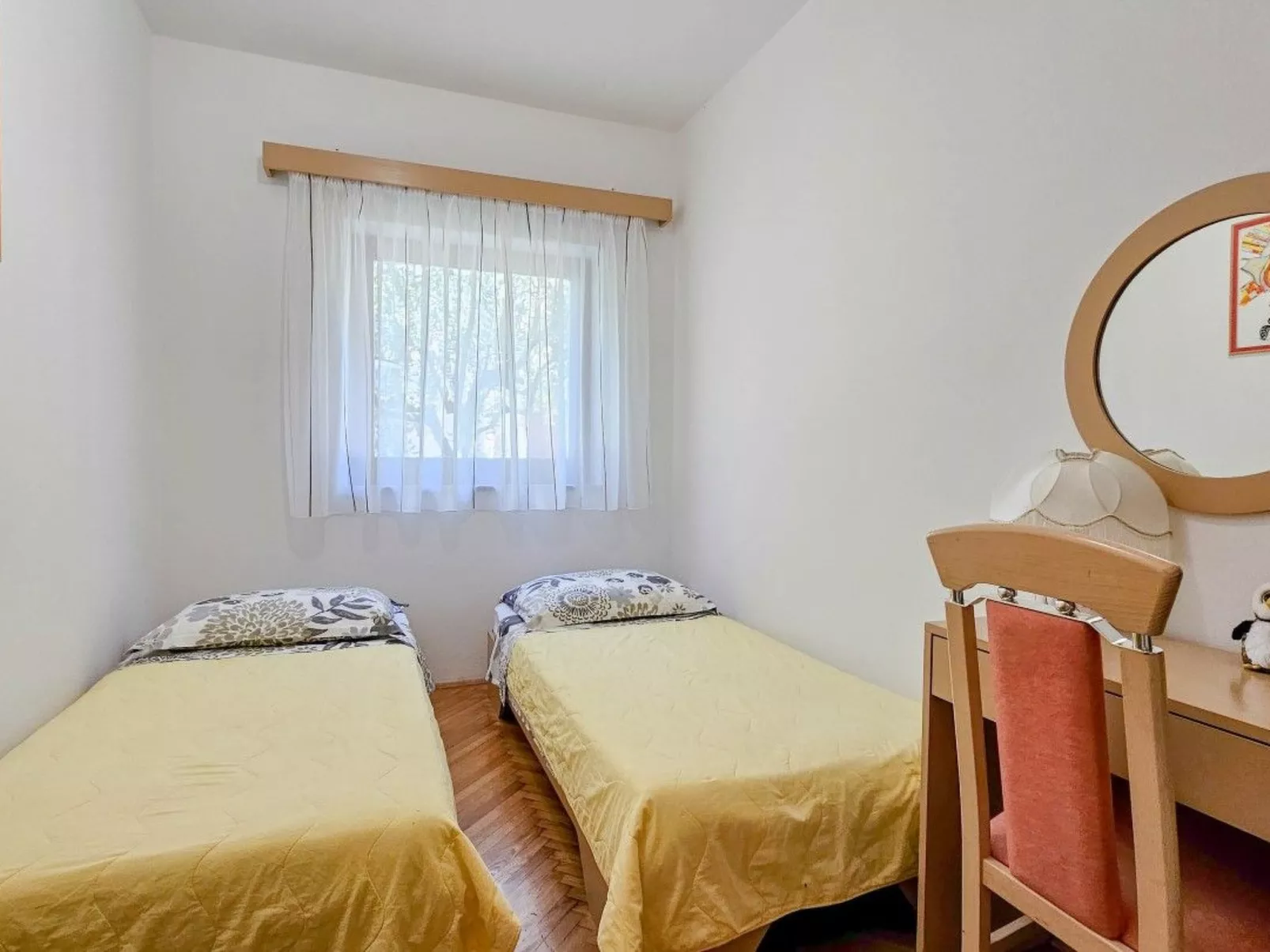 Strandnahes Ferienappartement Pjerina - Binnen