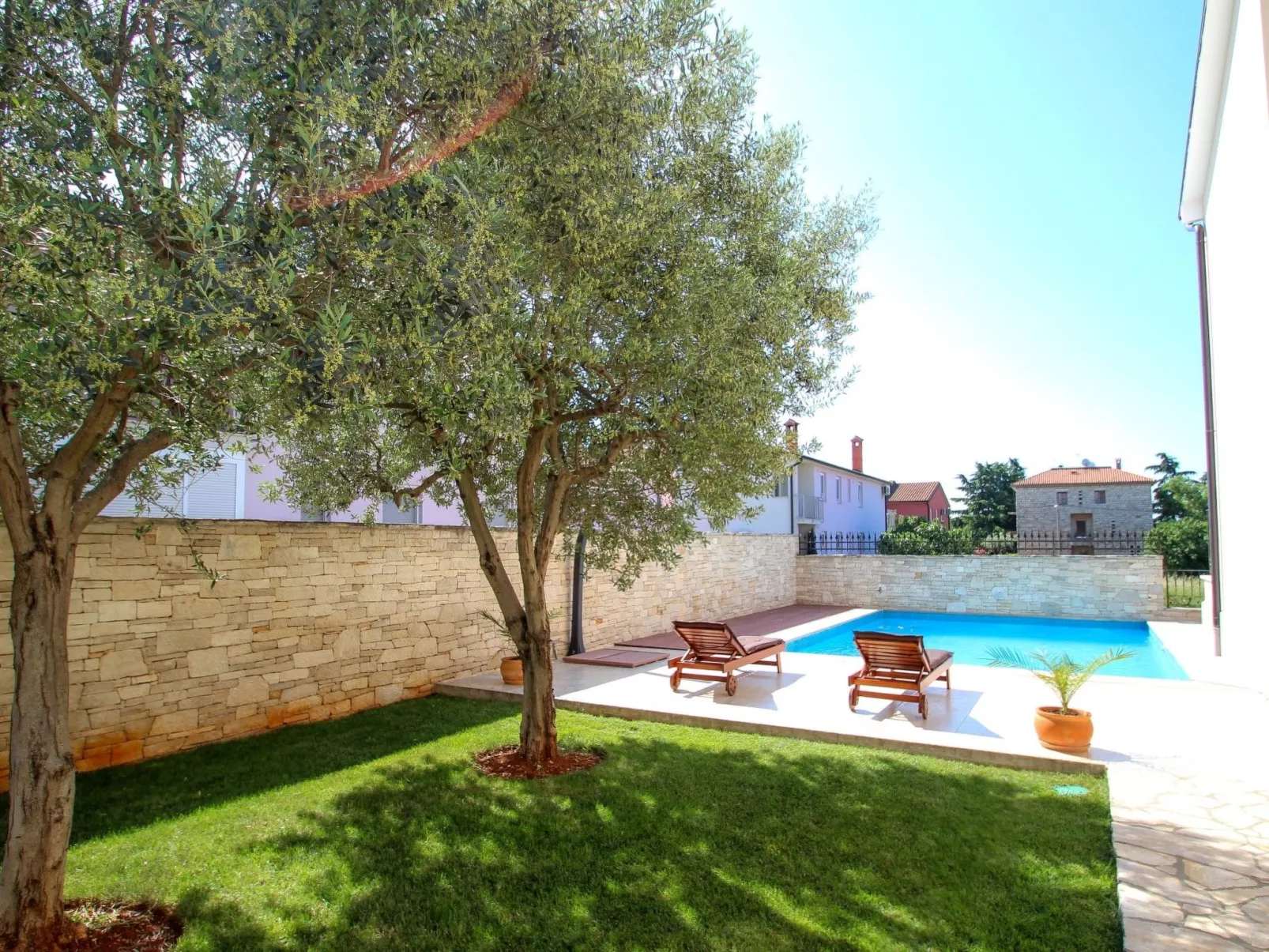 Für 4 Personen ca. 50 m&sup2; in Bužinija, Adriaküste Kroatien (Westküste von I - Buiten