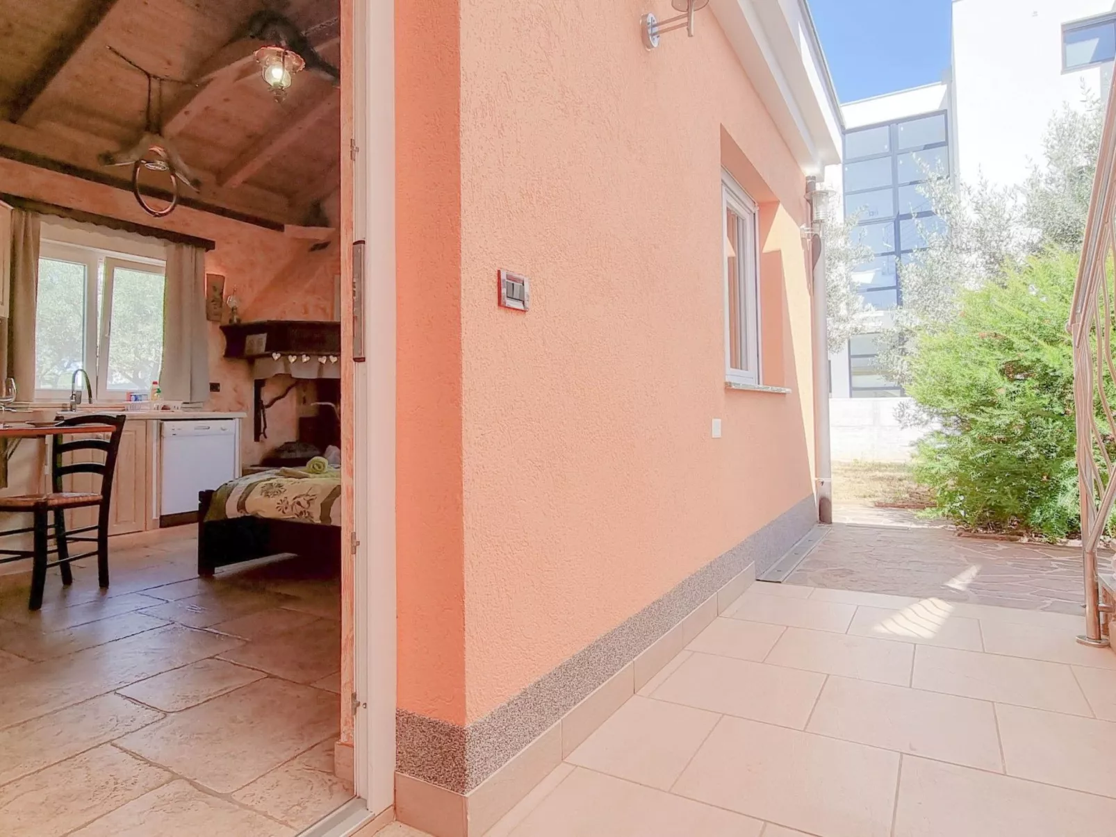 Wohnung "Barbara" mit Terrasse - Binnen