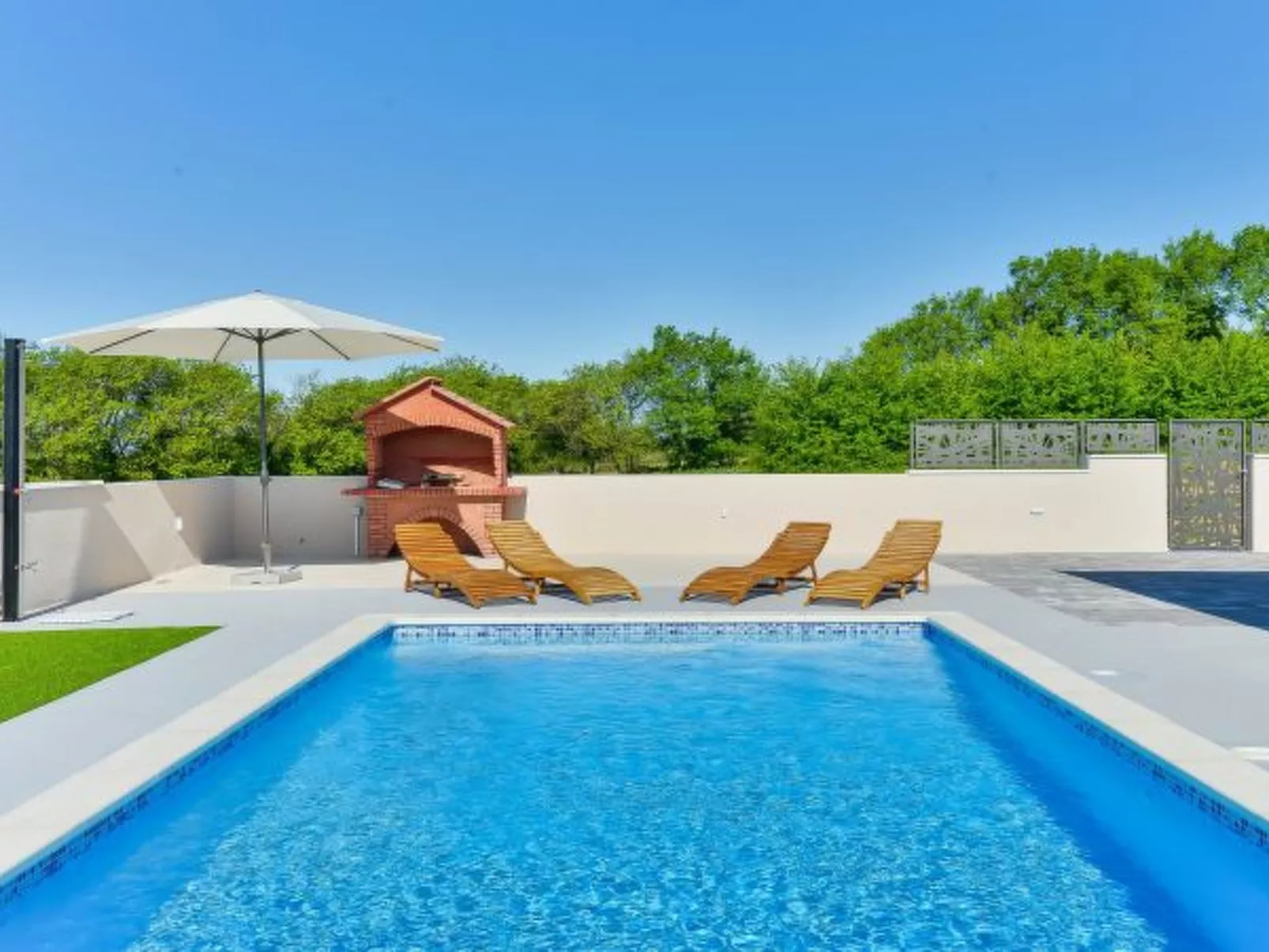 Holiday House Casia with pool - Image-tags.info