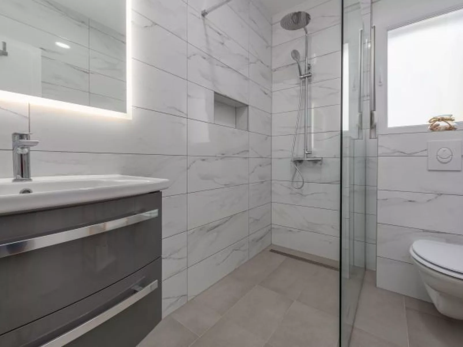 Apartment Laurel near the sea - Image-tags.info