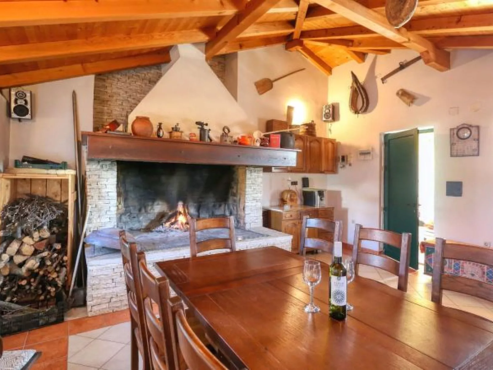 Villa Ana with large pool - Image-tags.info