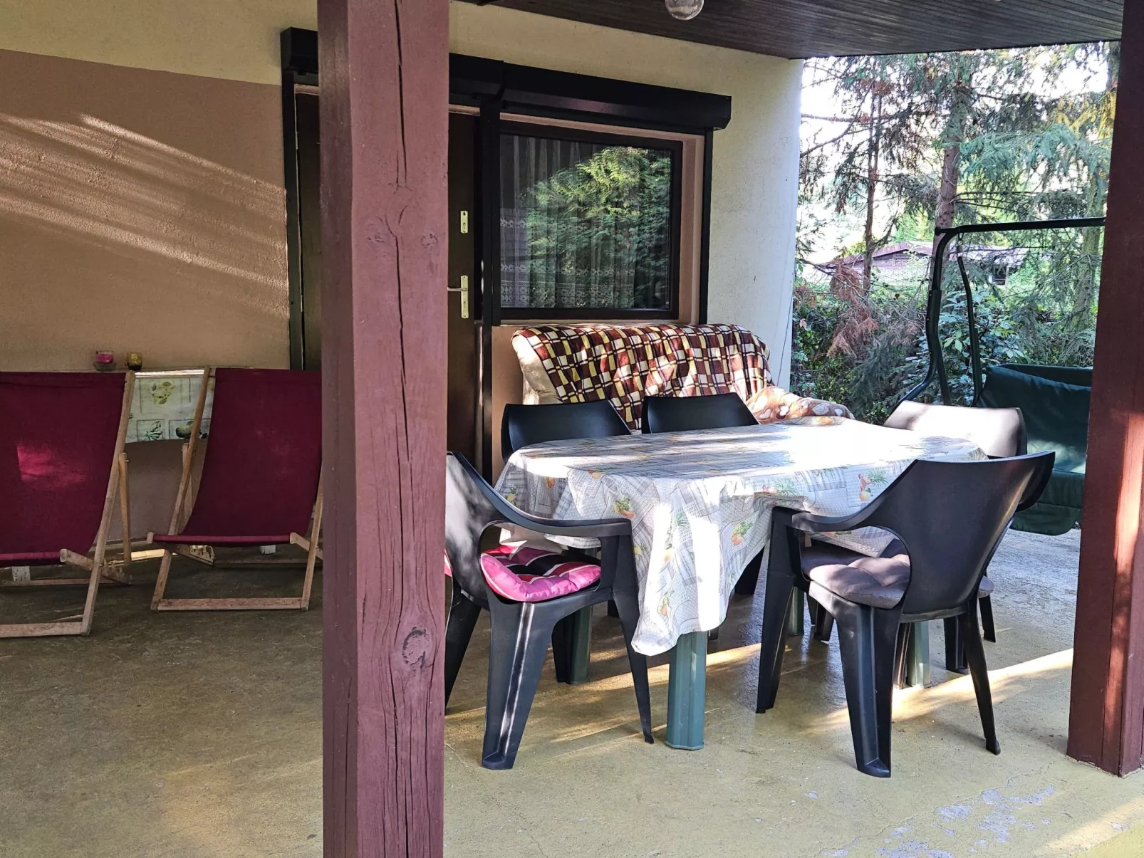 Mit eingezäuntem Grundstück am Wasser - Binnen