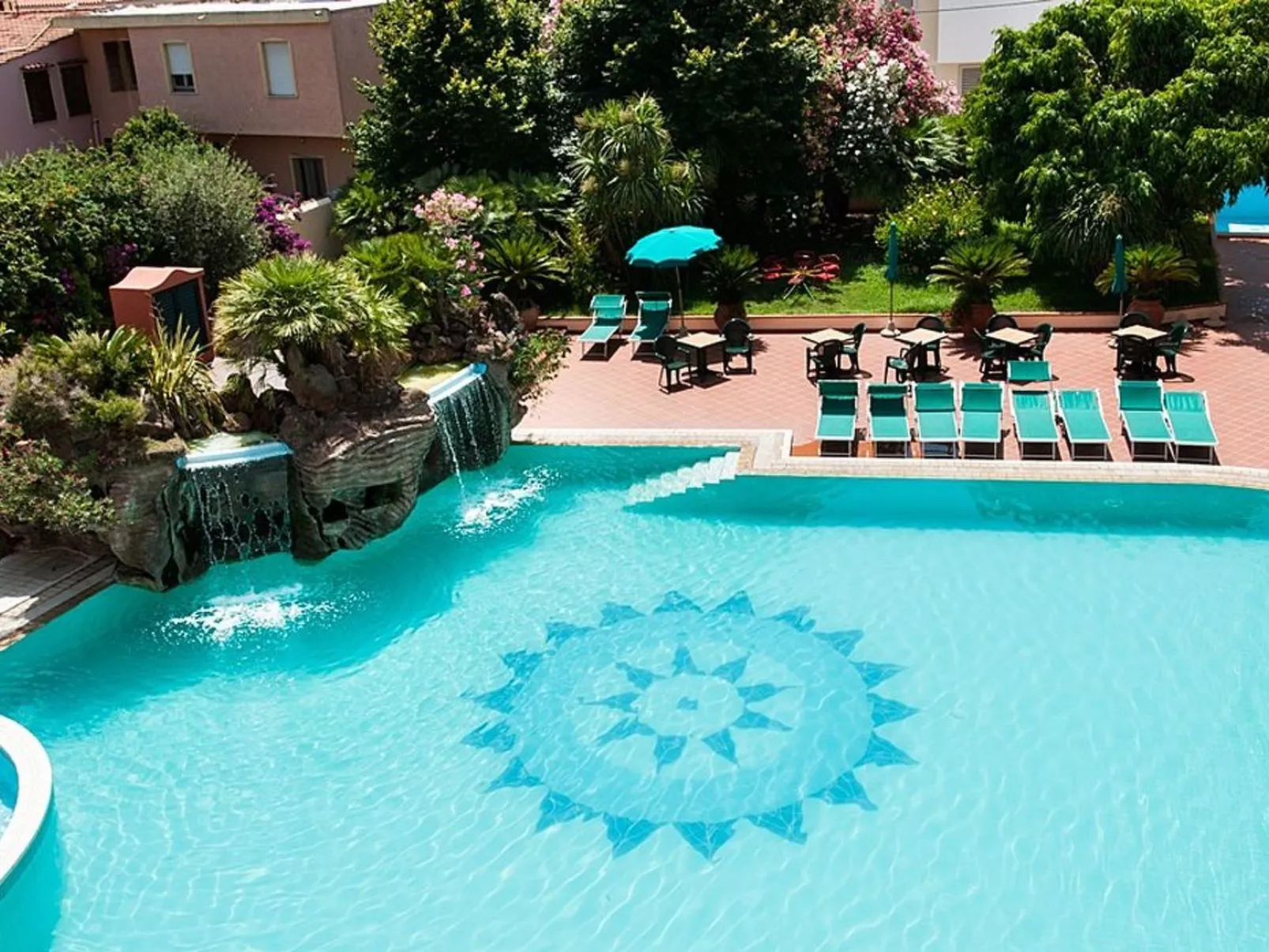 Apt. Orosei 3B, mit gemeinsamem Schwimmbad - Binnen