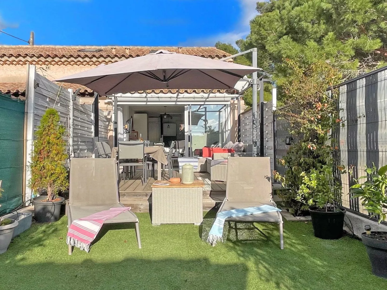 Ferienwohnung - Buiten