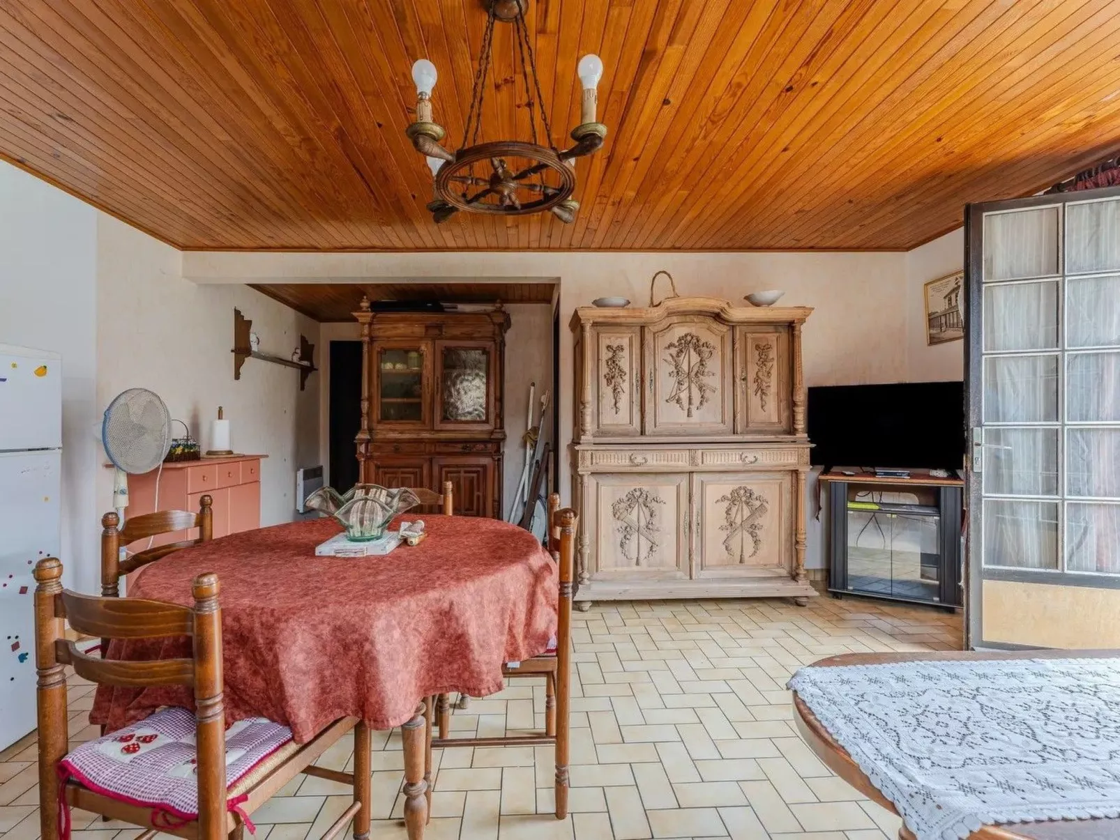 Ideal gelegenes Haus in ruhiger Lage - Binnen