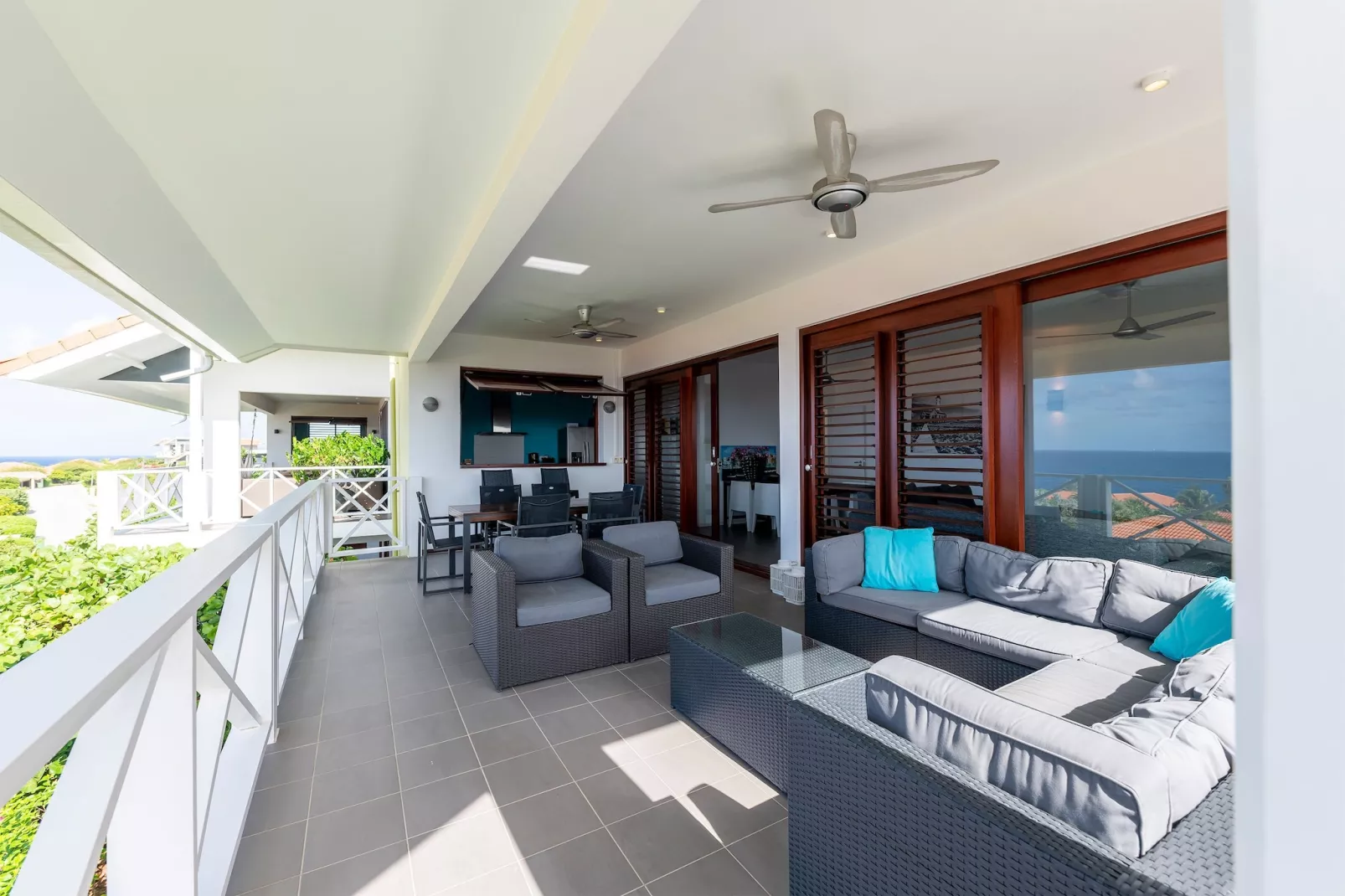 Rise and Shine Boca Gentil - Terrasbalkon