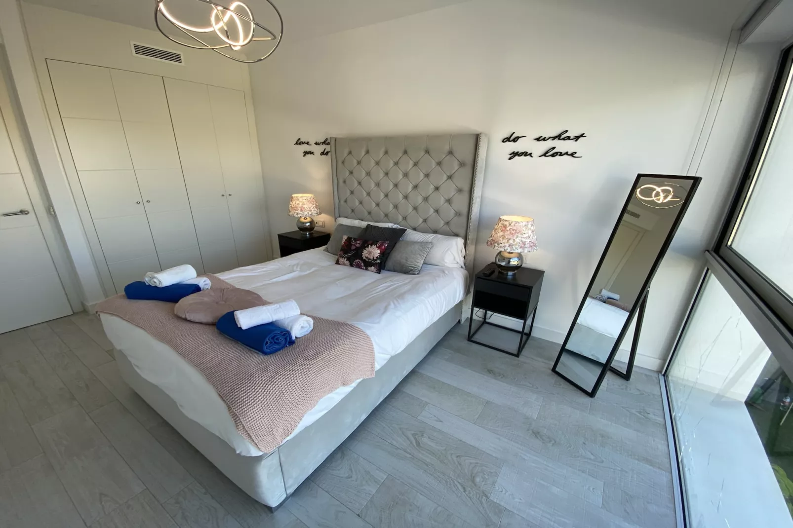 Stylish 3-Bed Apartment | Alcazaba Lagoon (1214) - Slaapkamer