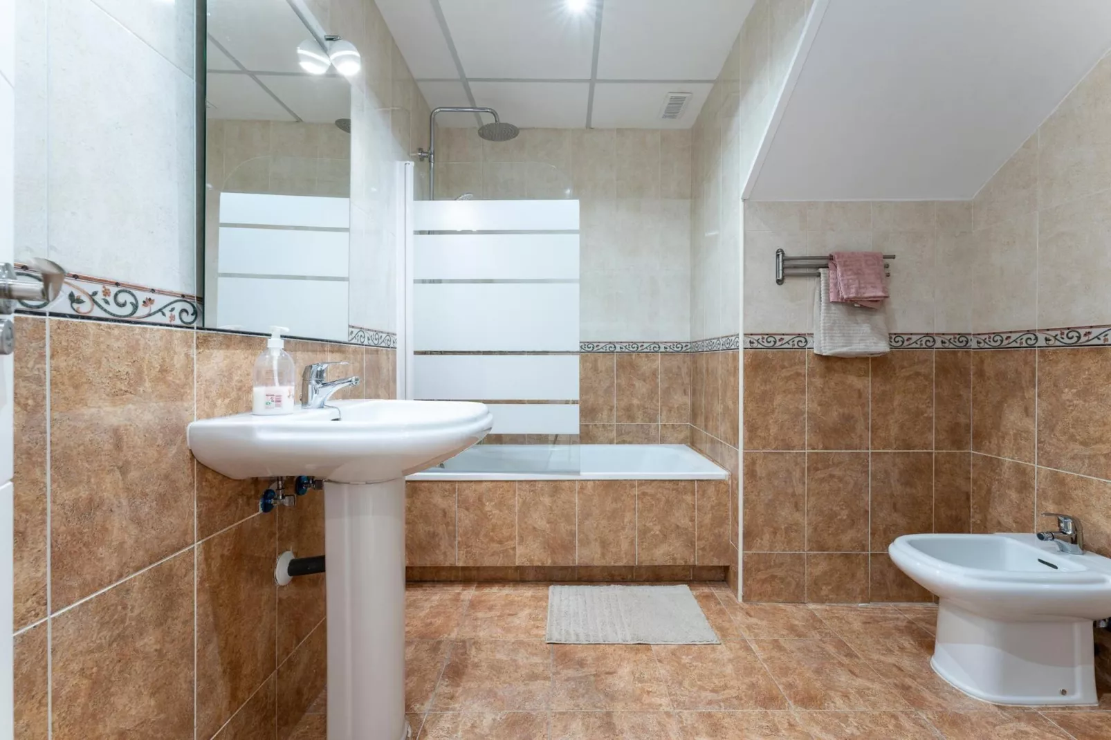 CT 196 - Faro's Villa Horizonte - Benalmadena - Beach Golf & Pool - Badkamer