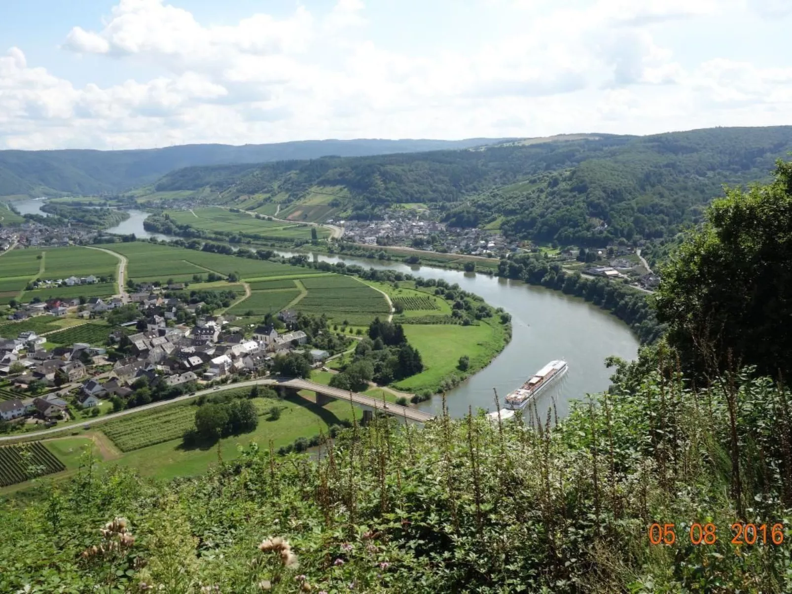 Tolle Wohnung in Klüsserath mit Großem Garten - Buiten