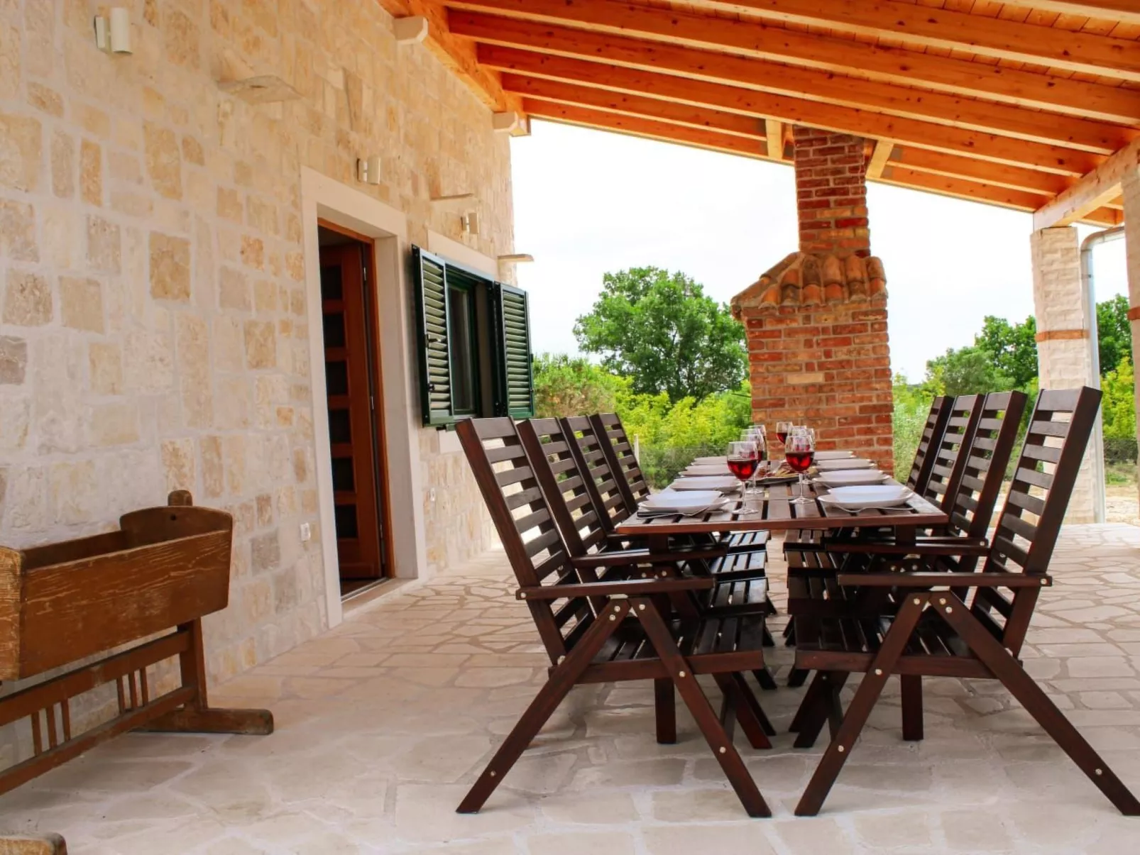 Anwesen "Steinperle mit beheiztem Schwimmbad" - Buiten