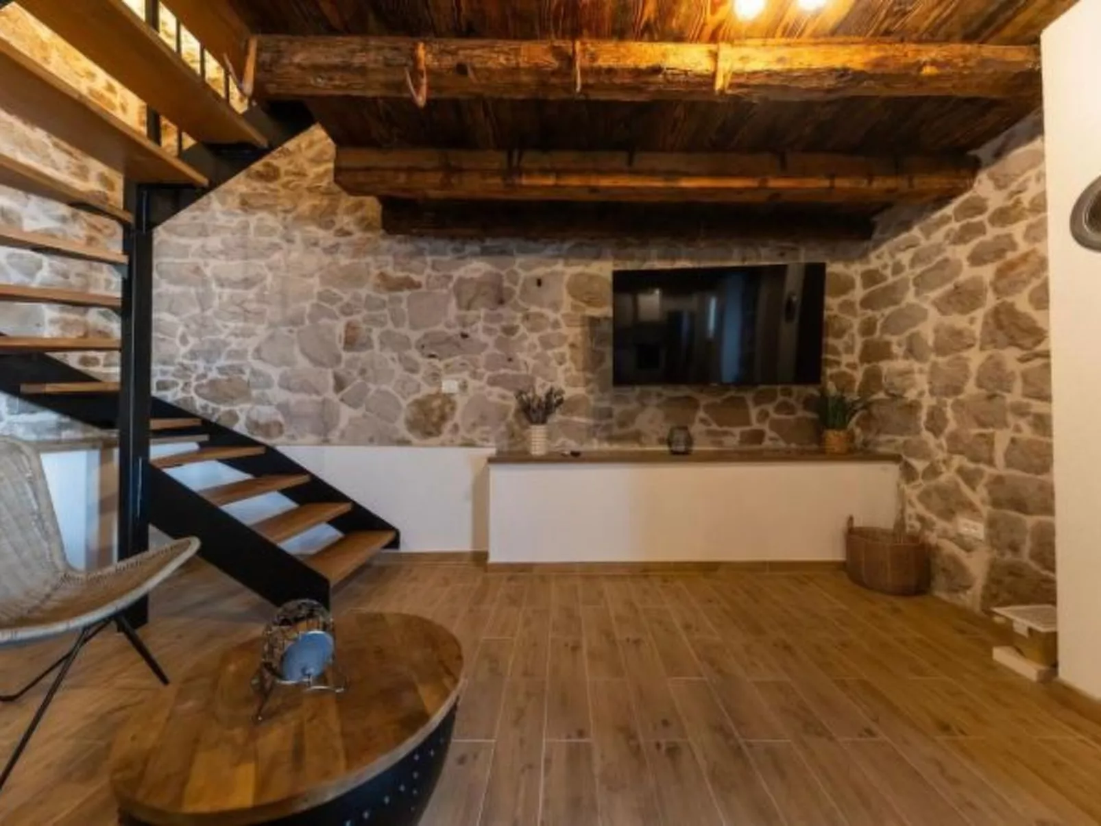 Stone villa Marita with pool - Image-tags.info