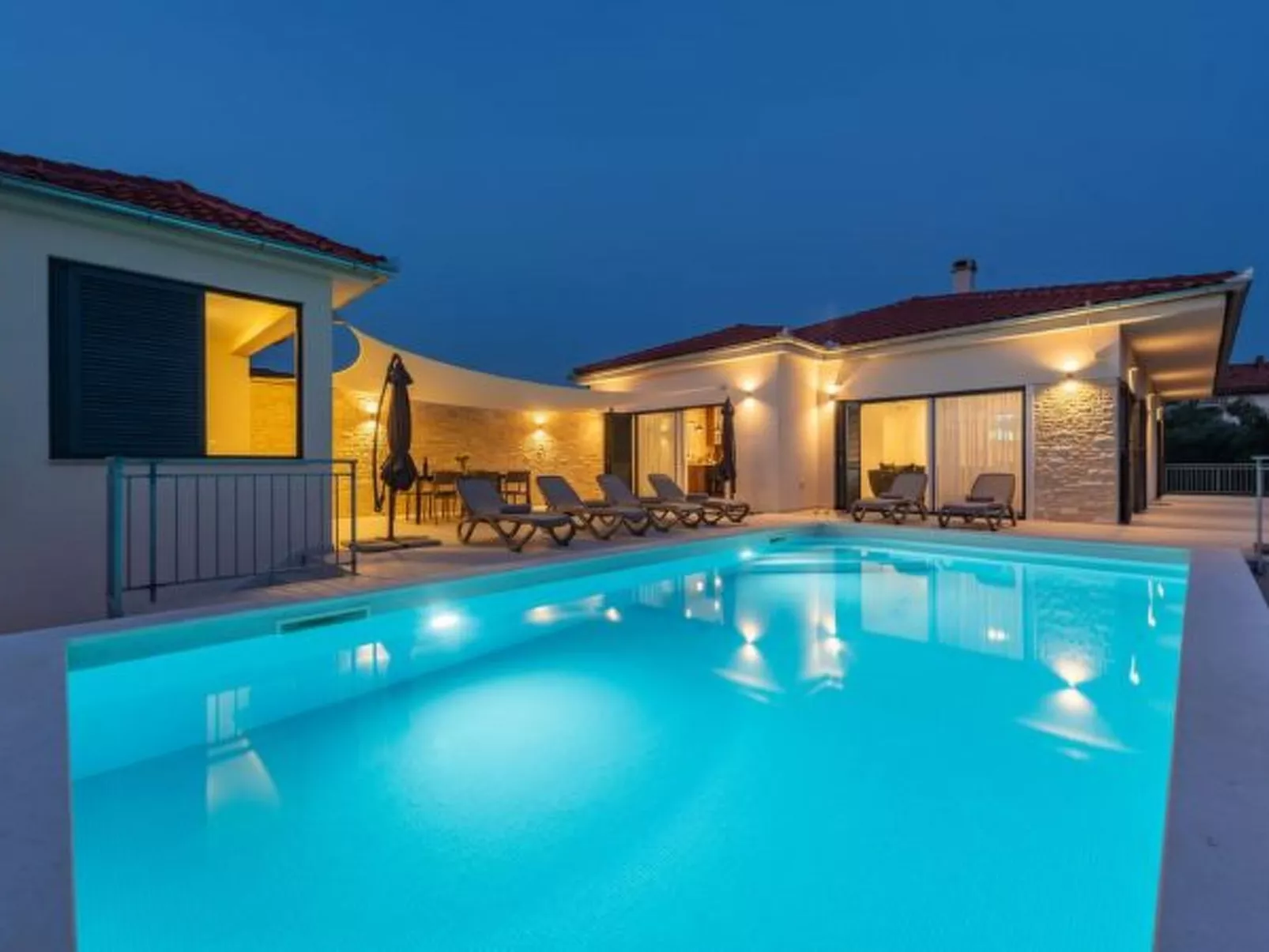 Villa Paloma with heated pool - Image-tags.info