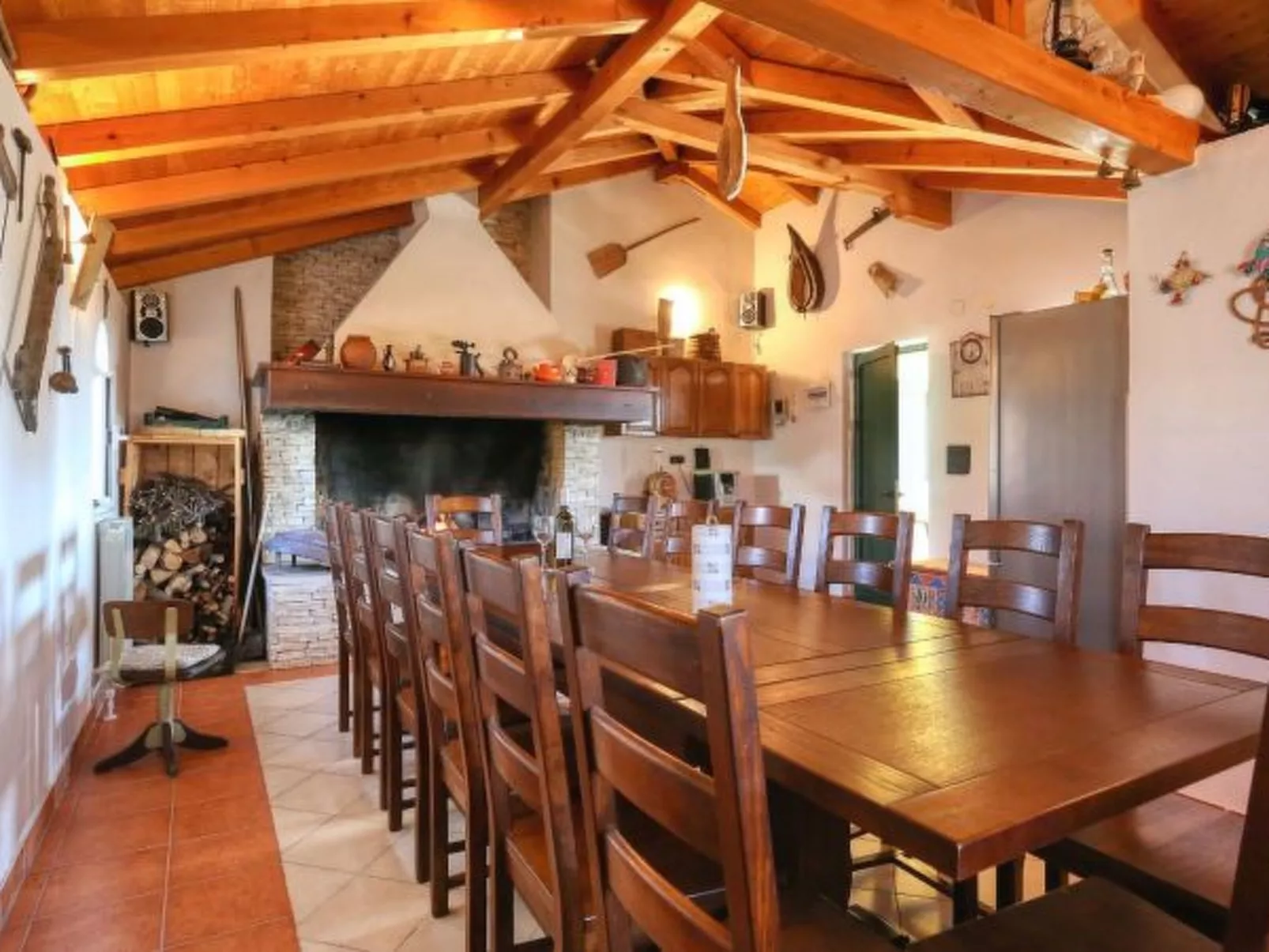 Villa Ana with large pool - Image-tags.info