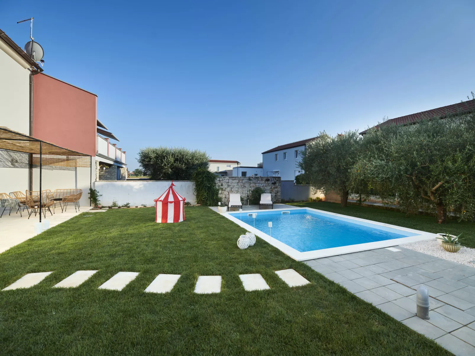 Mediterranea - Buiten