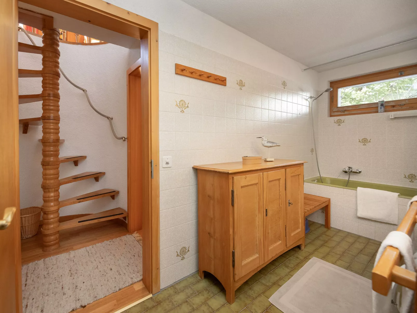 Veni, Vidi, Mansi - Binnen