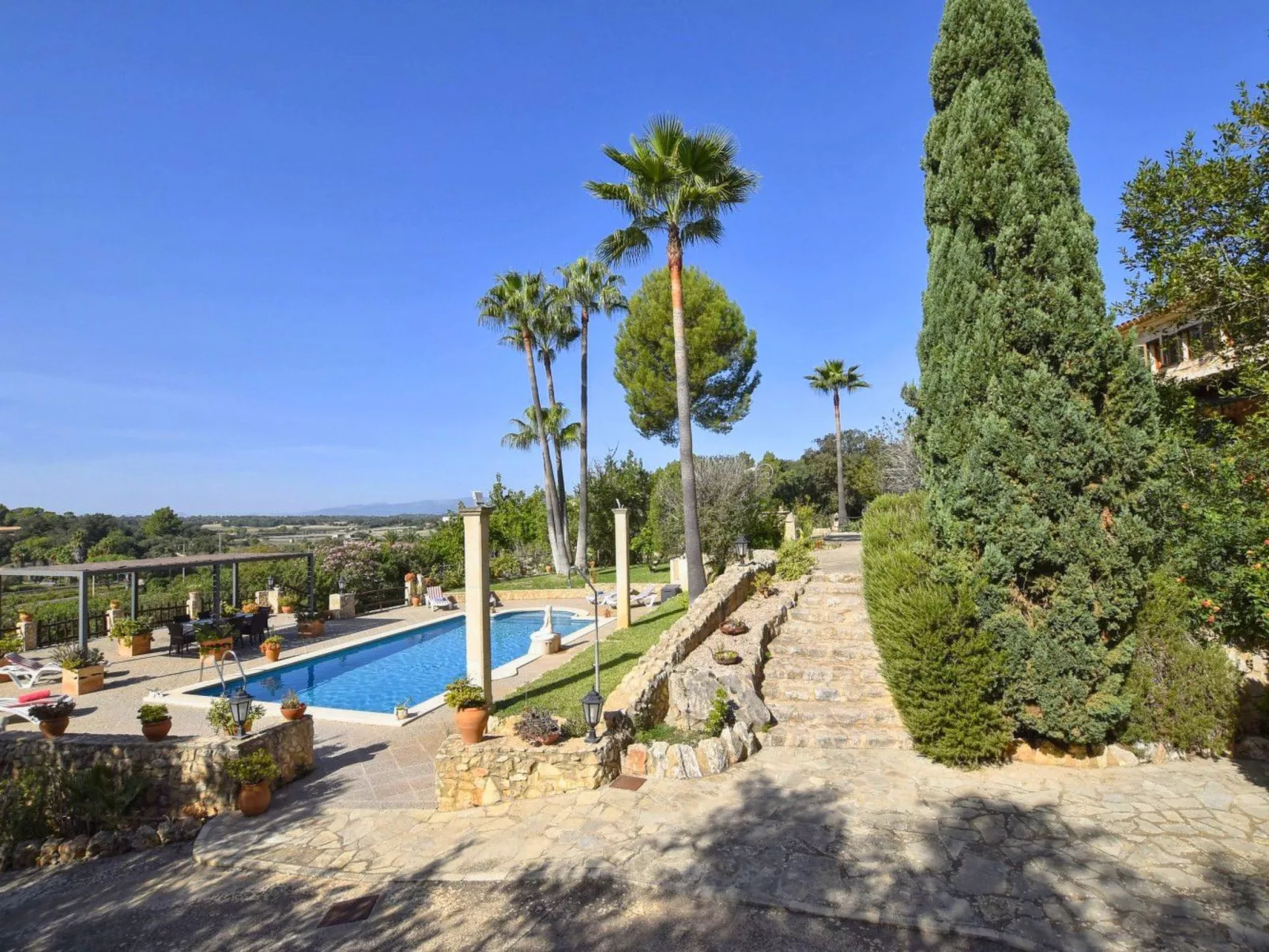 Rustikale Villa in der schönen mallorquinischen - Buiten