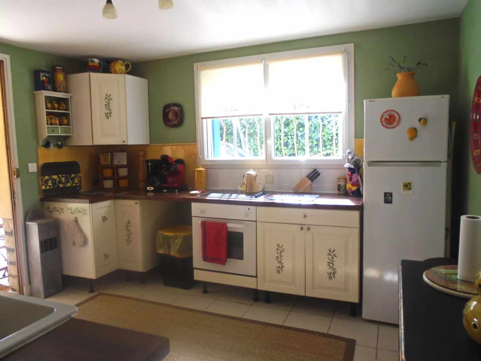 La Soleillade apt mit exklusiver Nutzung des großen Pools - Binnen