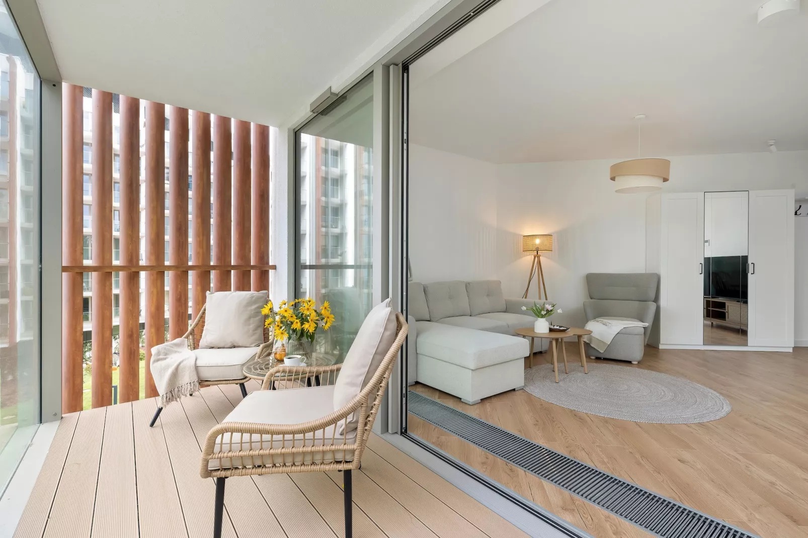 Apartament PINEA Grunwaldzka 82A-213 - Terrasbalkon