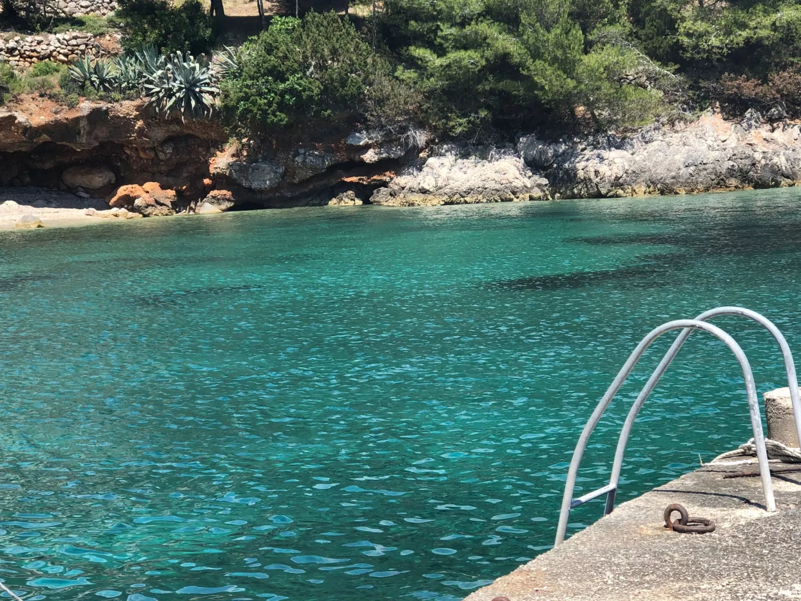 Weißes Haus Robinson mit BBQ und Terrasse - Image-tags.info