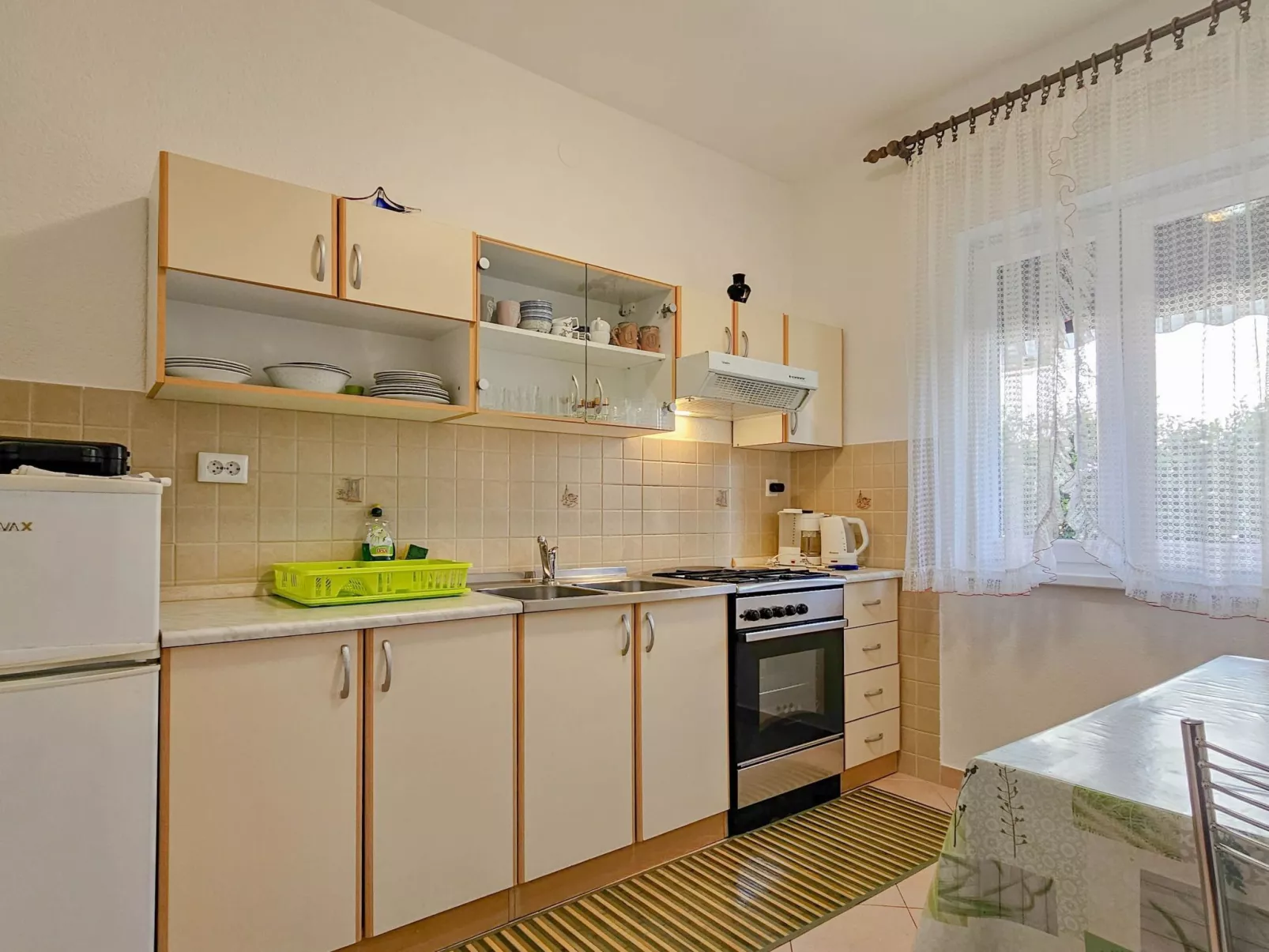 "Beco 2" direkt am Strand - Binnen