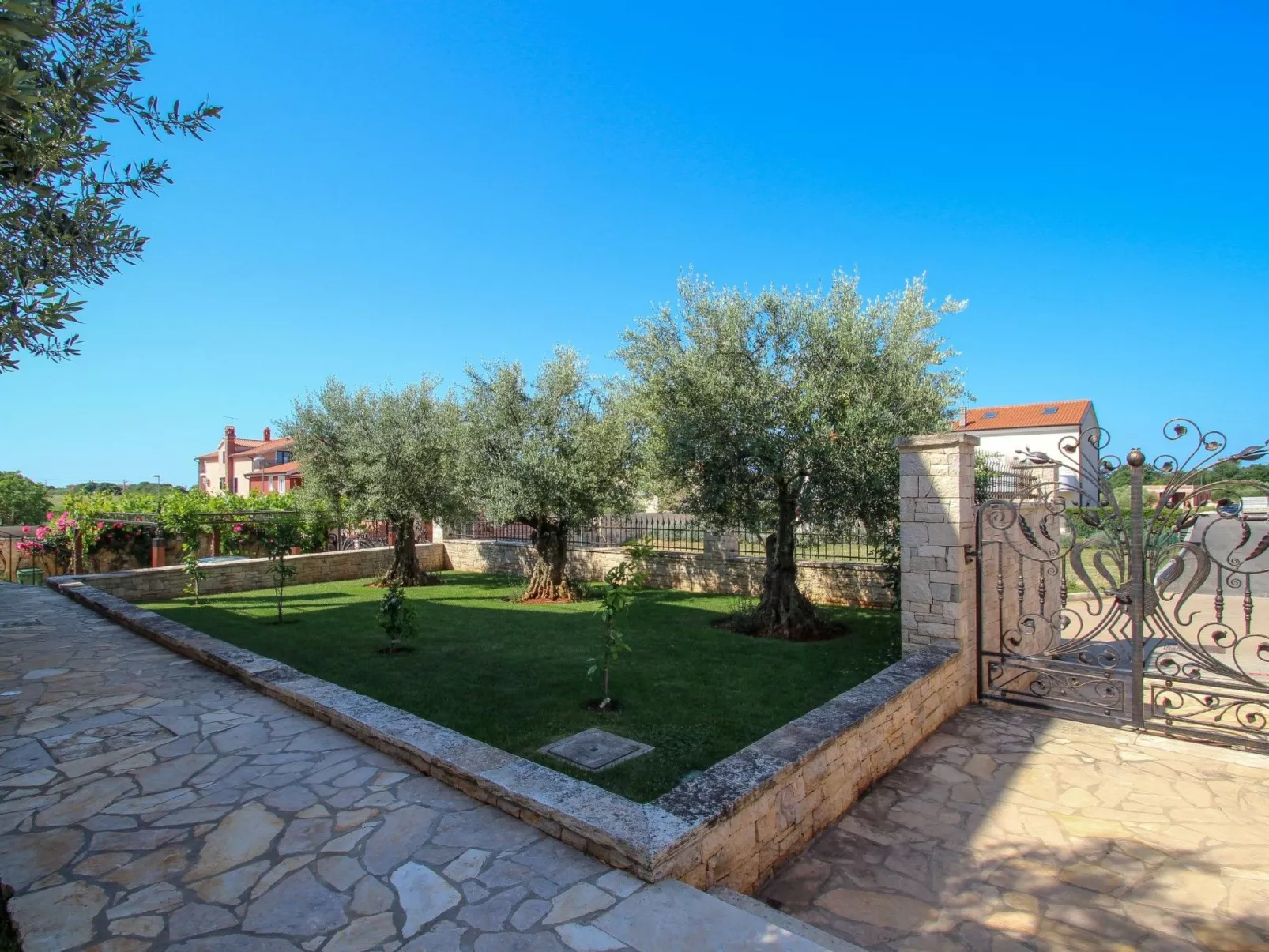 Für 4 Personen ca. 50 m&sup2; in Bužinija, Adriaküste Kroatien (Westküste von I - Buiten