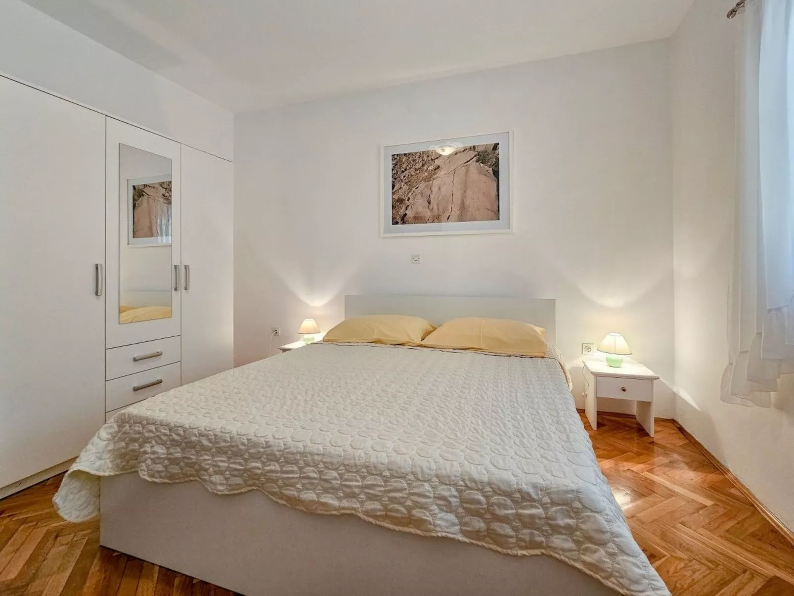 Strandnahes Ferienappartement Pjerina - Binnen