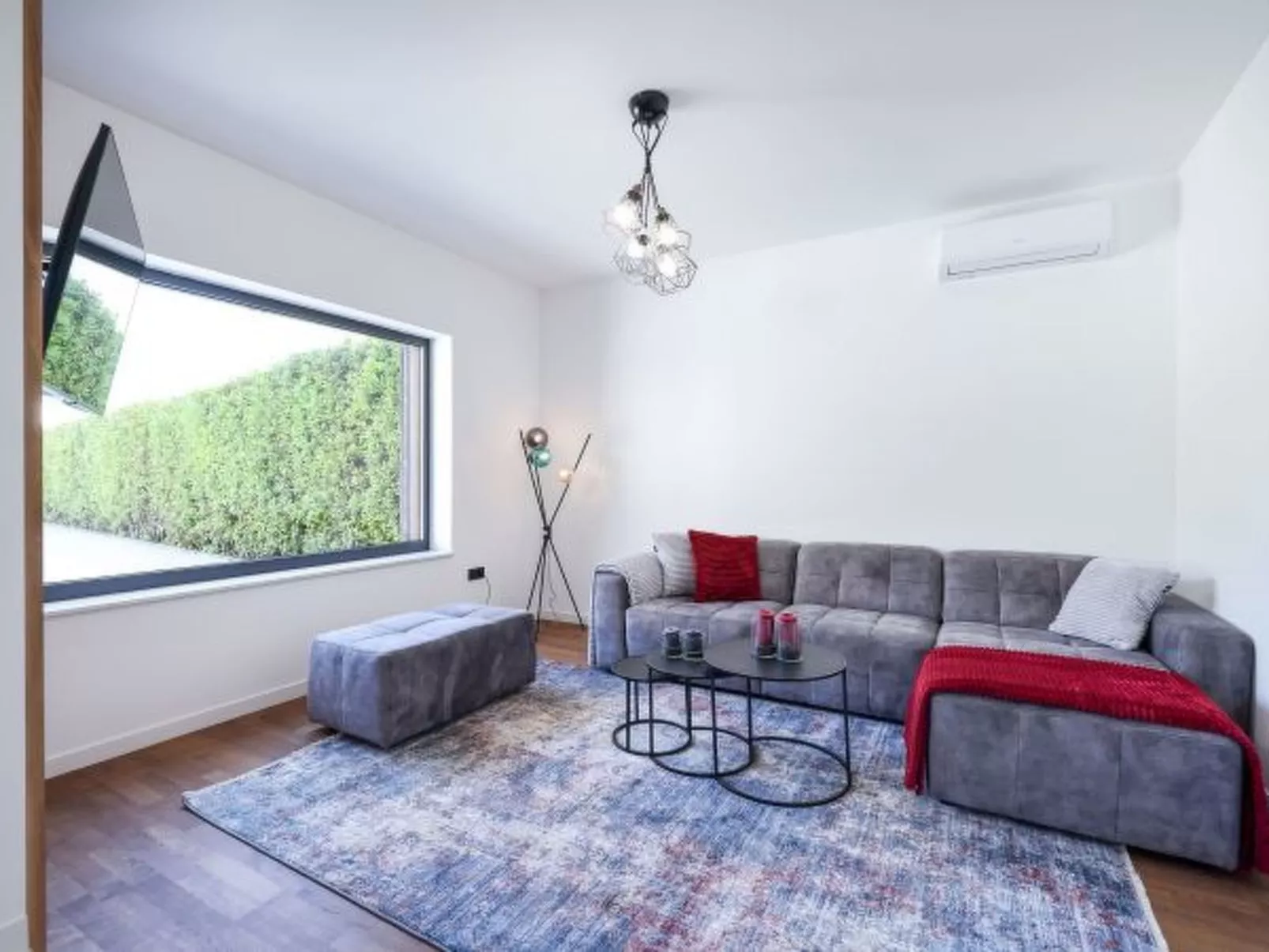 Villa Marta with heated pool and traditional taver - Image-tags.info