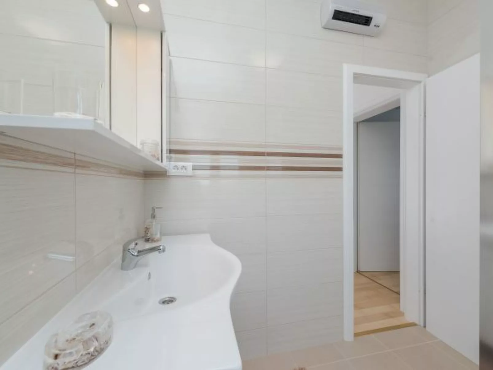 Beautiful villa Horizon - Image-tags.info