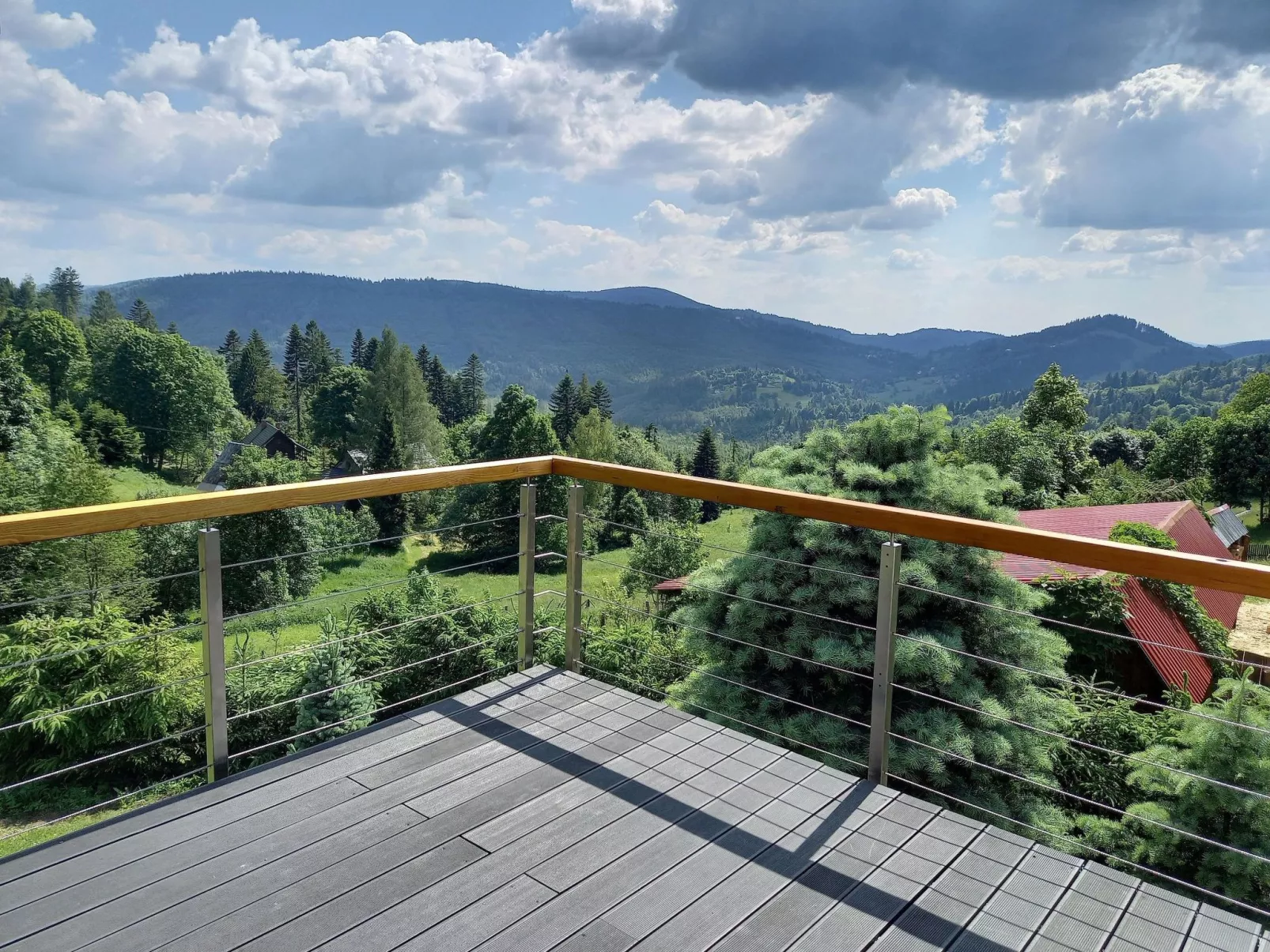 In den Bergen, Villa mit Panoramaterrasse - Buiten