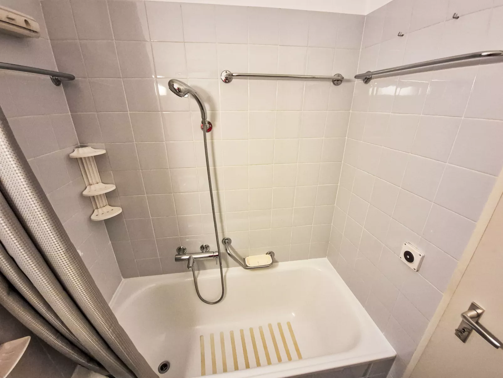 Violettes Vacances A303 - Binnen