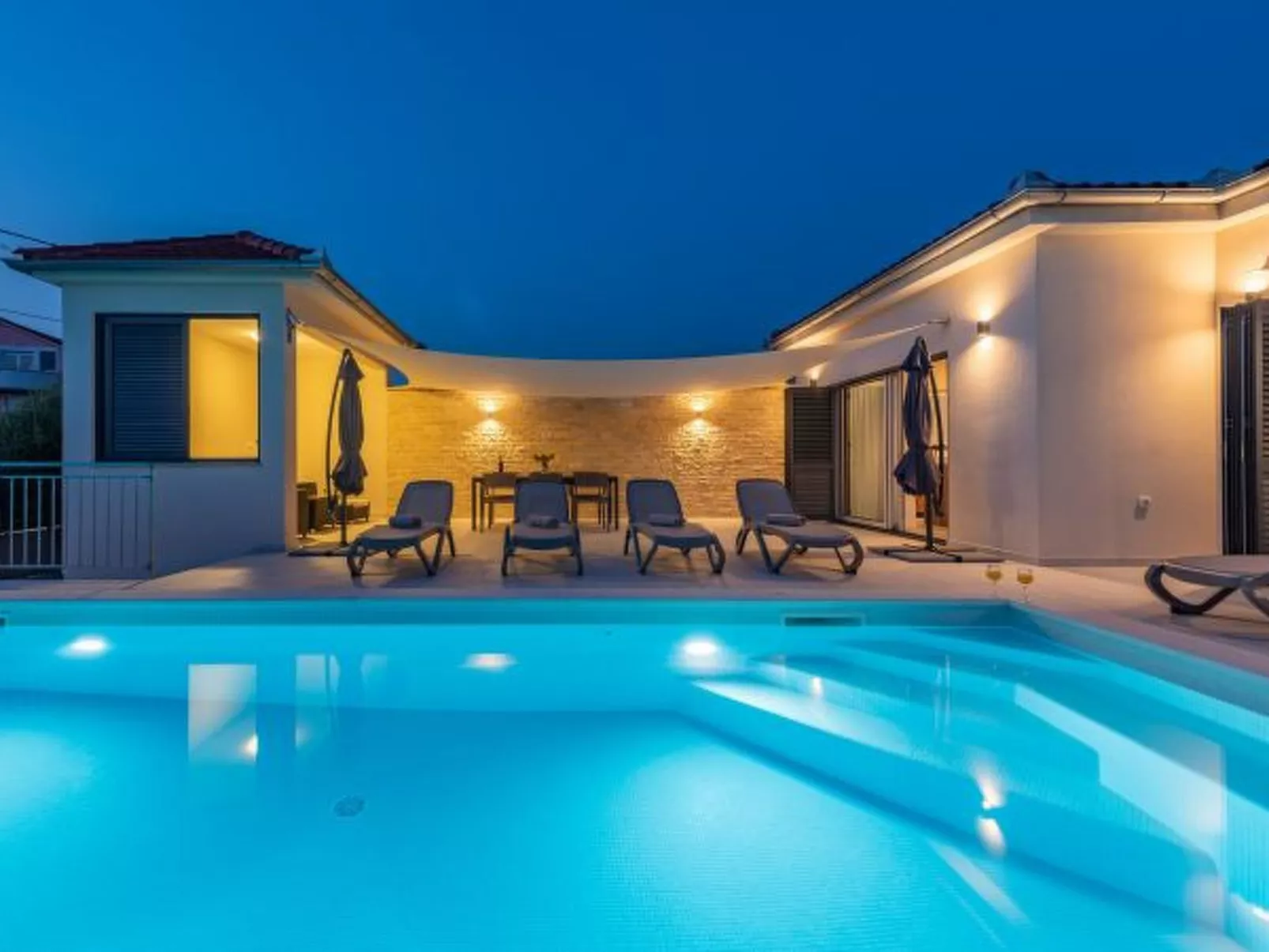 Villa Paloma with heated pool - Image-tags.info