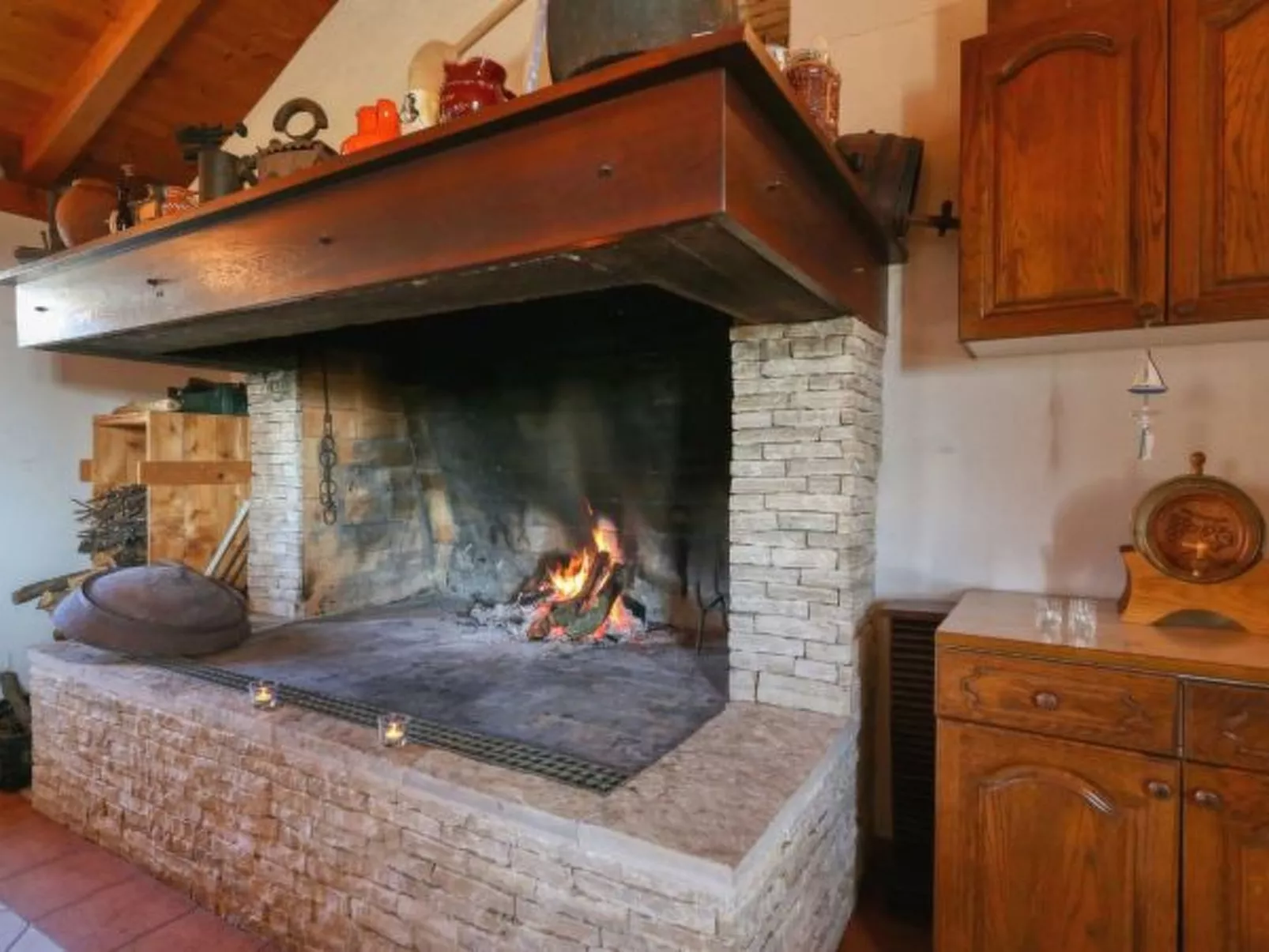 Villa Ana with large pool - Image-tags.info